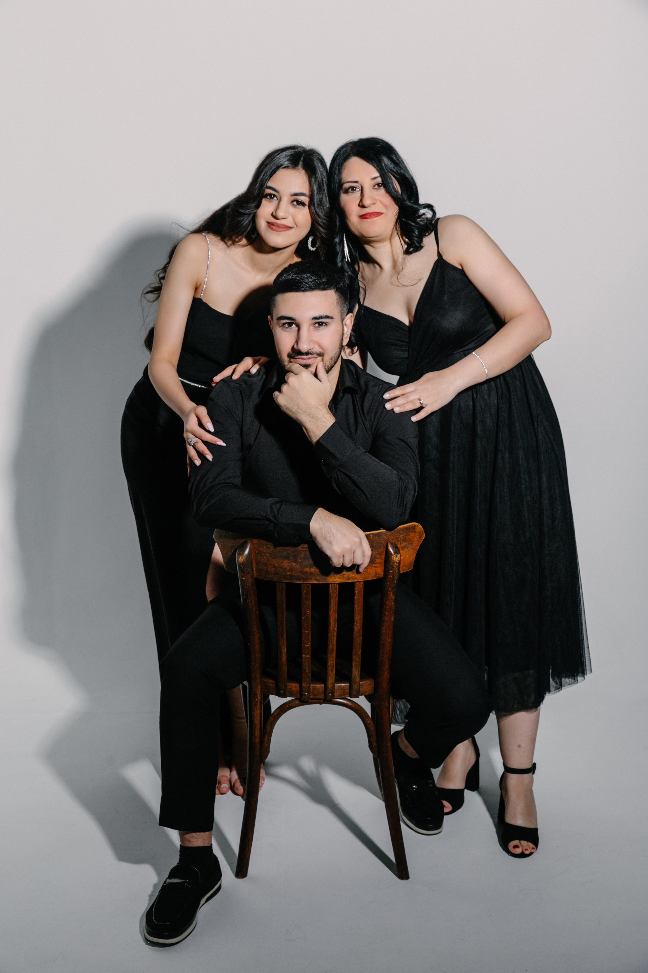 Мама, дочка и сын. Семейный и школьный фотограф в Самаре Екатерина Удиванкина