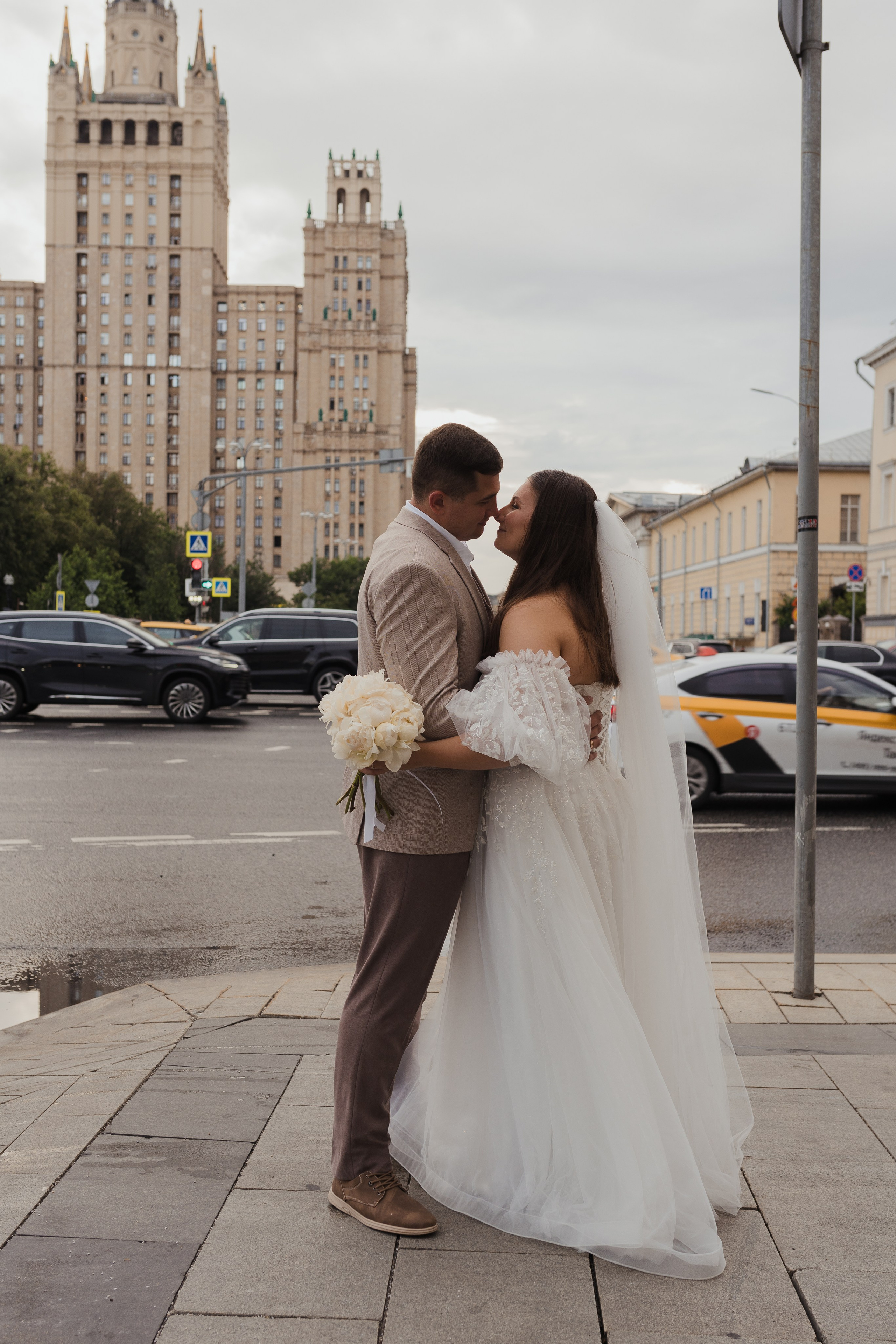Свадебная фотосессия в Москве в Барвихе ЗАГС. Свадебный фотограф в Москве Анна Полушина