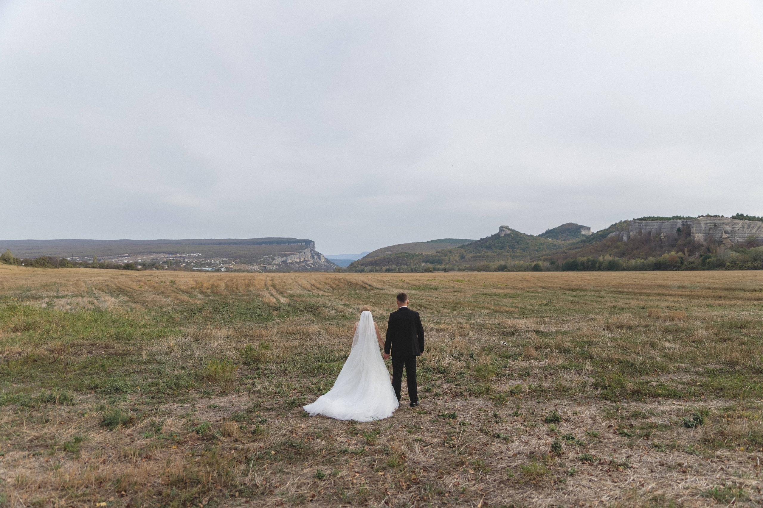Ирина и Денис. Свадебный фотограф Мироманов Николай в Крыму