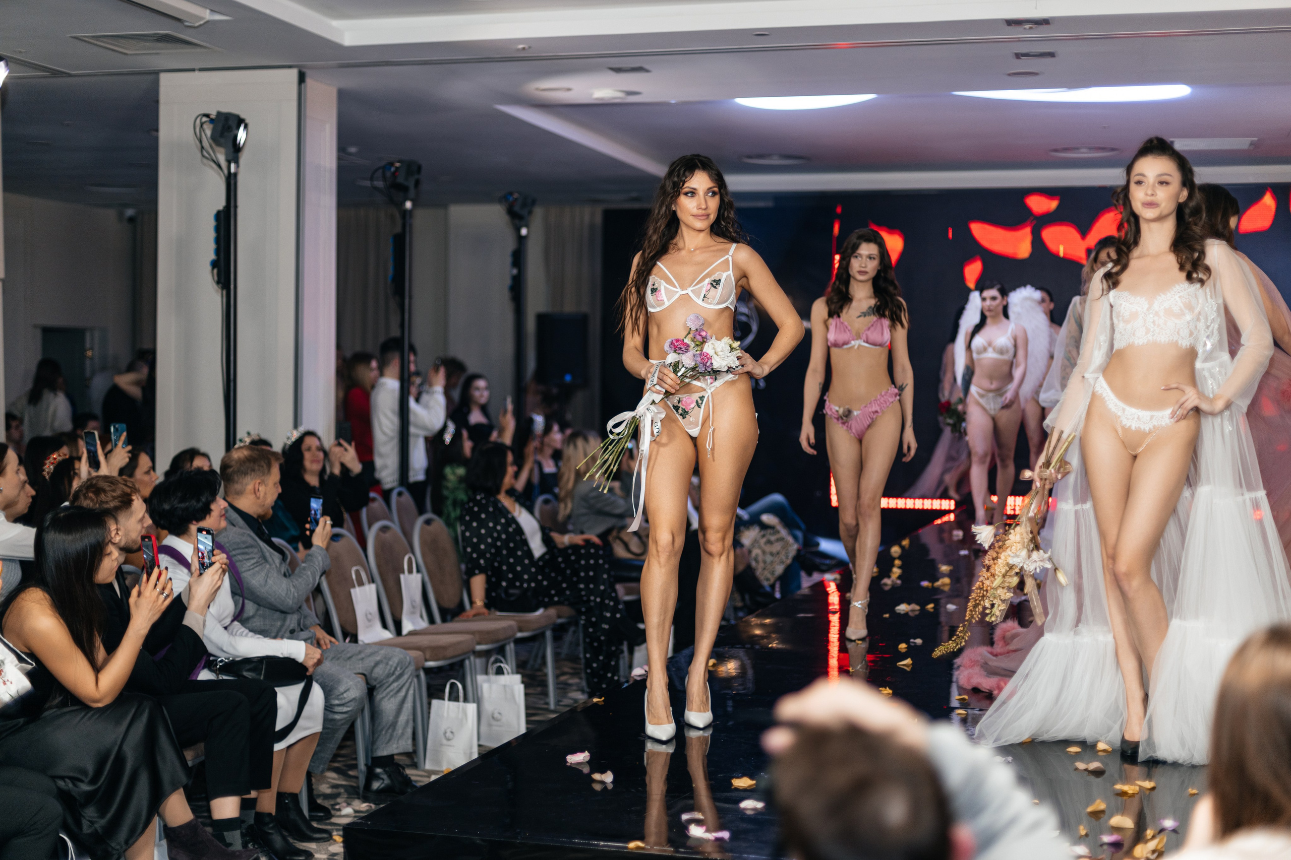 Показ Нижнего белья Moonnais — Raddyson. Фотограф в Ульяновске Евгений Тарасов