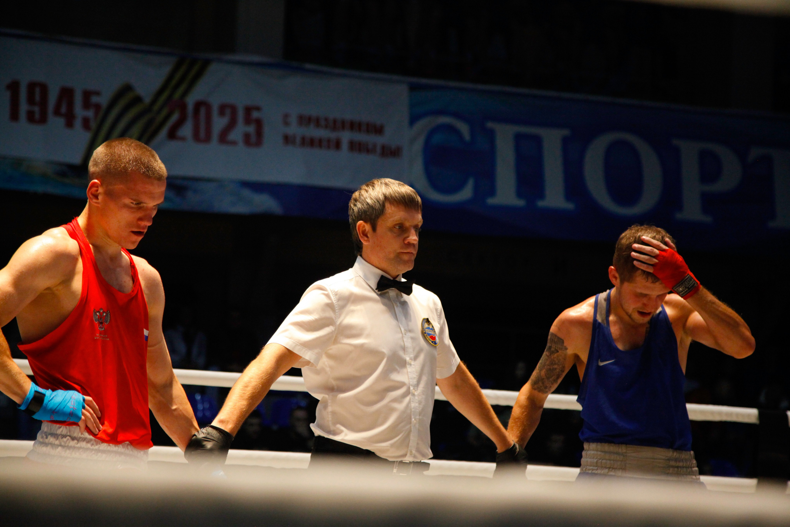 БОКС. Фото. Спортивный фотограф, трансляция, звук и свет в Новосибирске