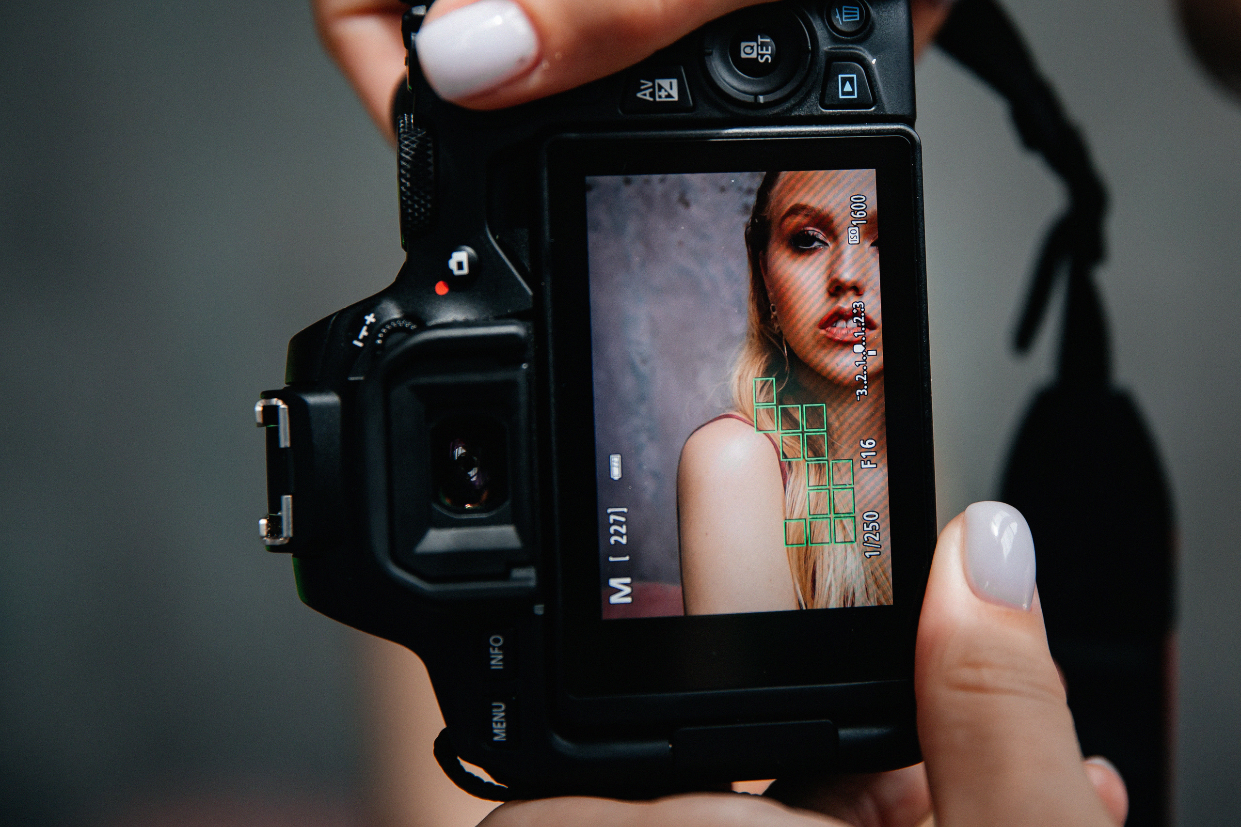 Портретная фотография Надя