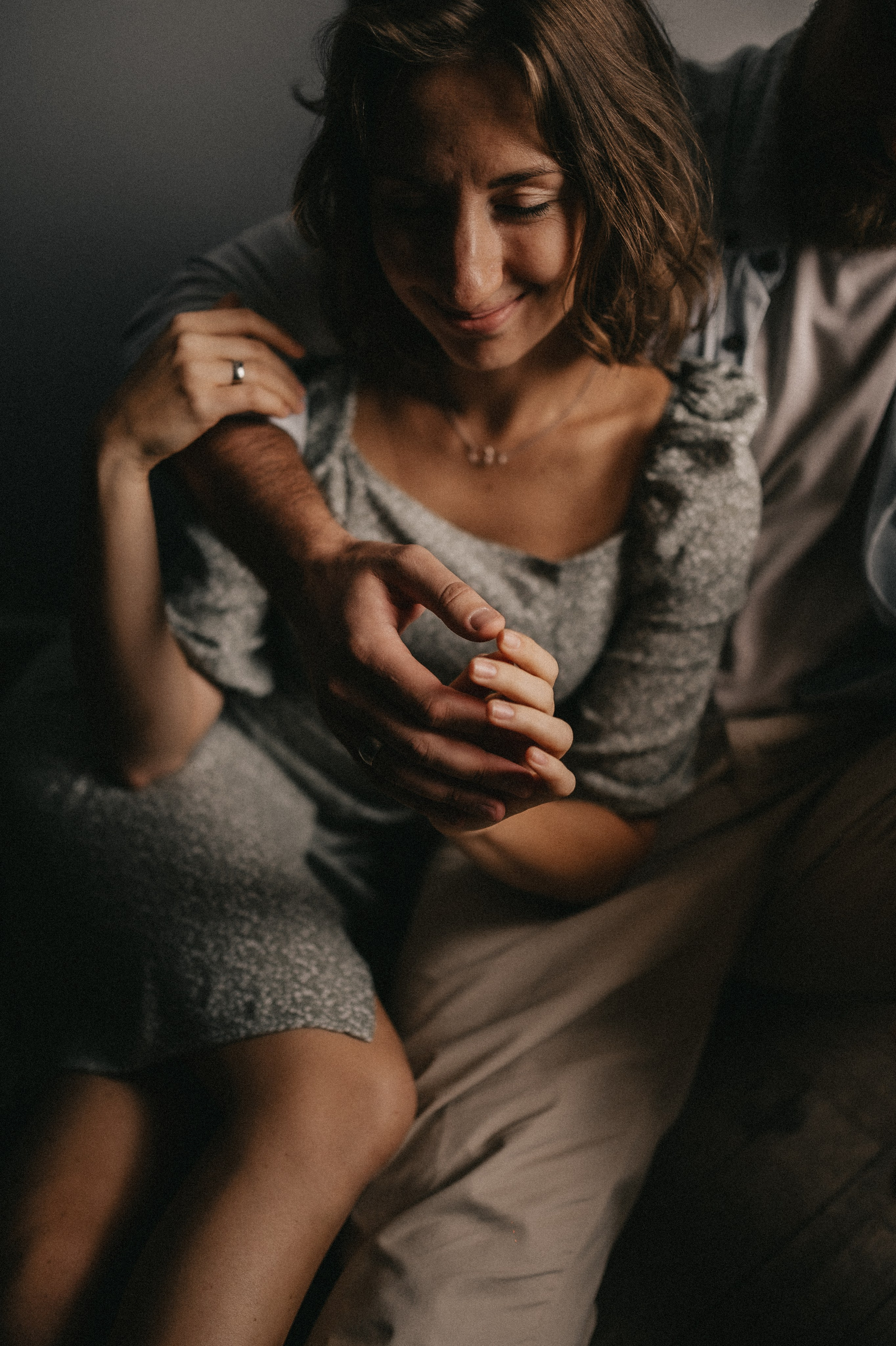 Лавстори в питерской студии. Семейный и свадебный lifestyle-фотограф в Москве Мария Петрова