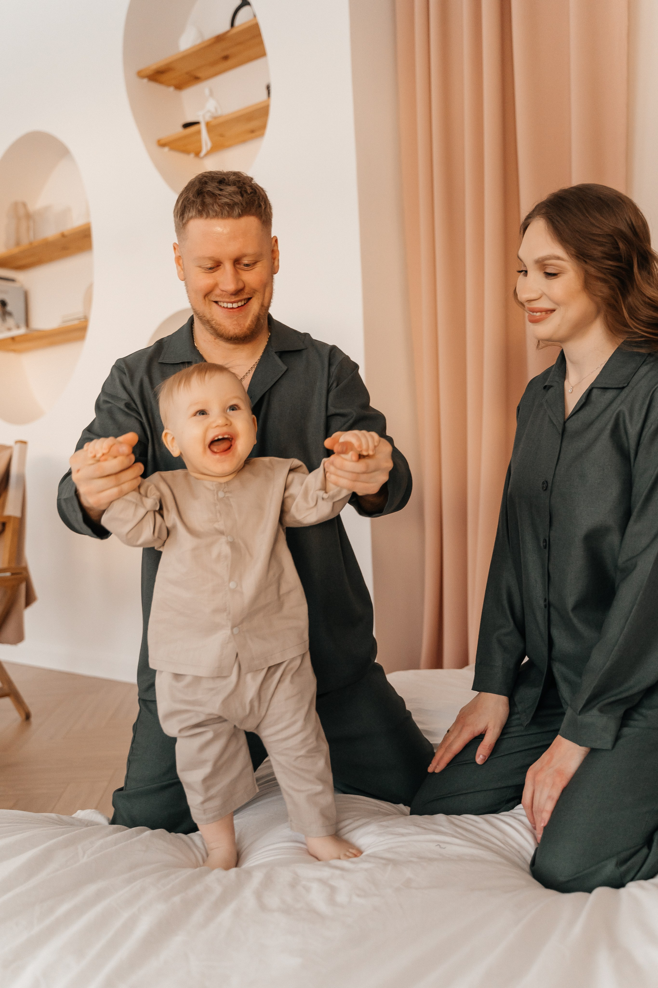 Илья, Таня и Мирон. Волик Мария