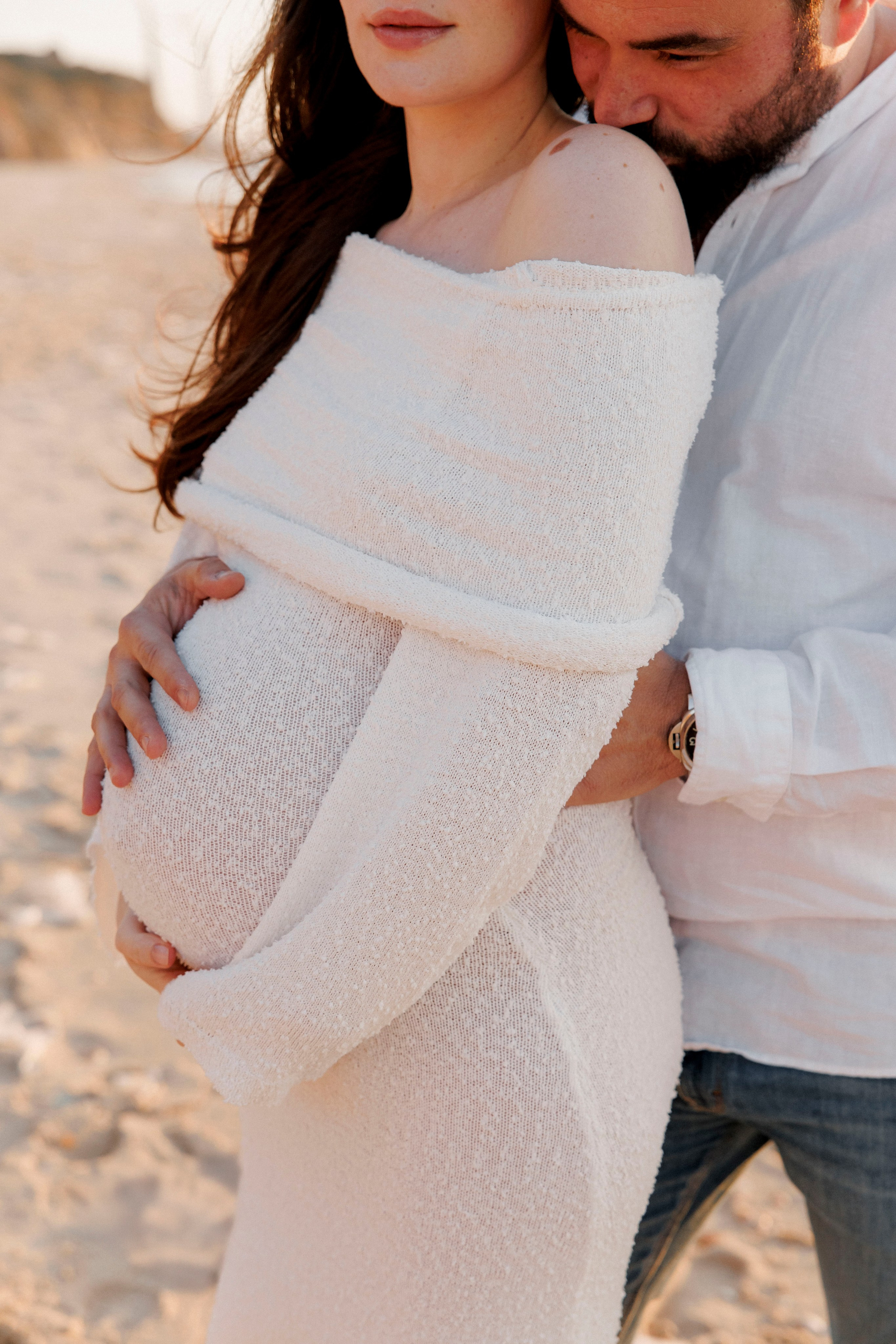 Pregnancy photoshoot (home/park/beach). Главная