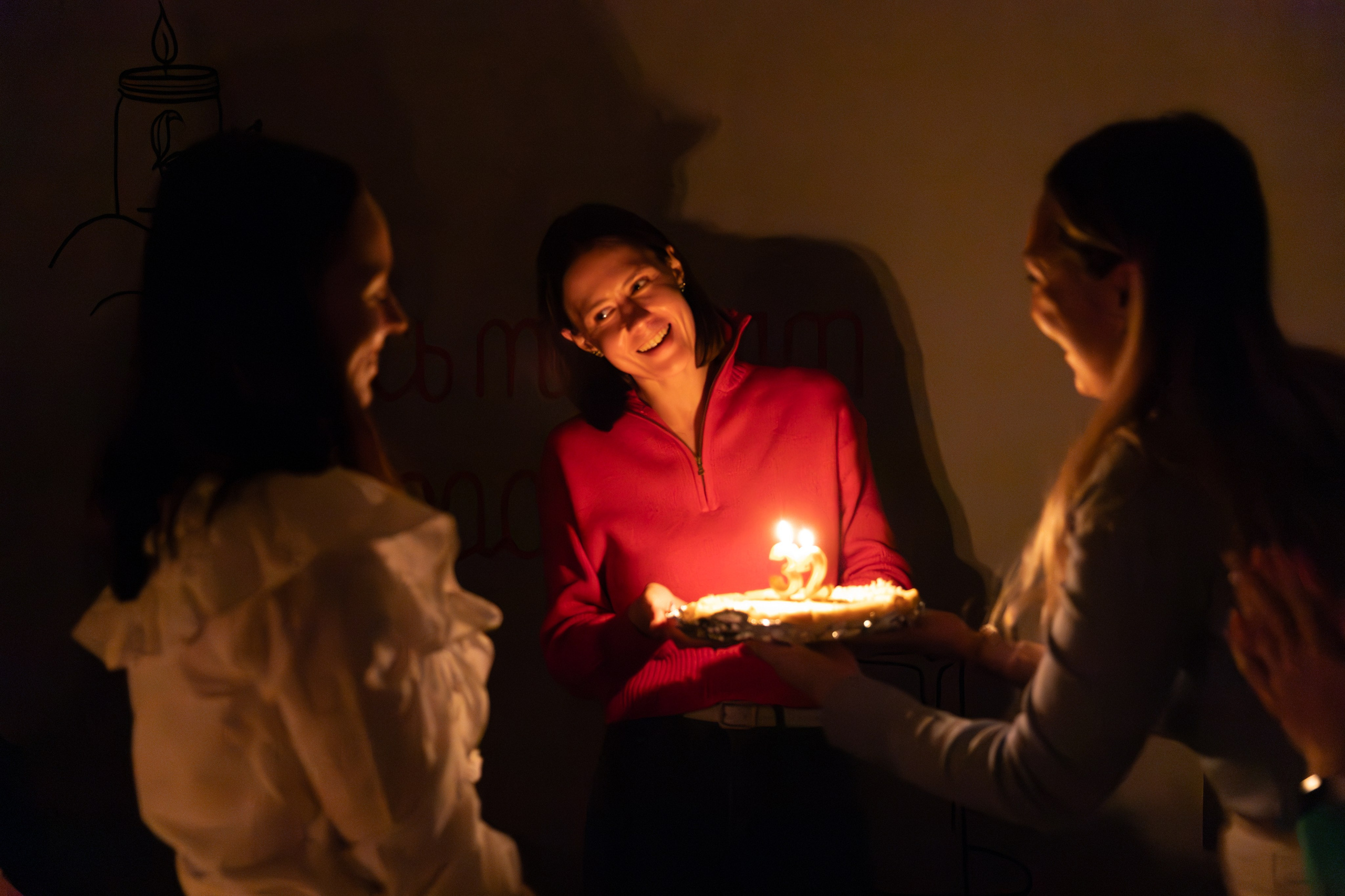 Корпоратив компании Технологии Доверия Аудит — творчество с AROMALAGE