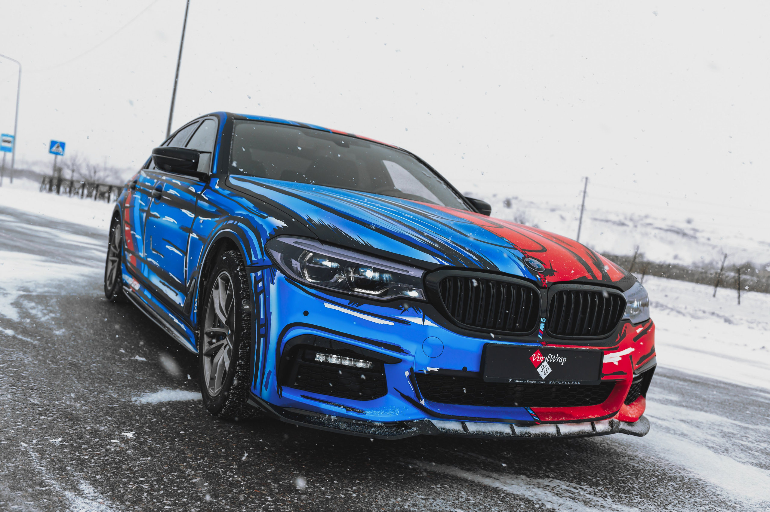 Винилография на BMW 5 G20. Студия дизайна и оклейки авто Barmaley Design