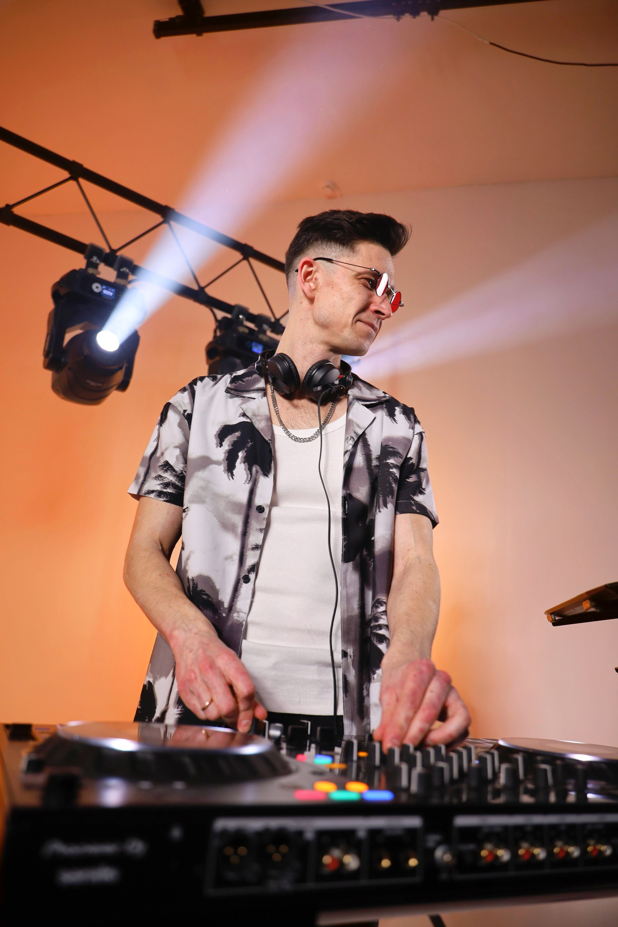 БЭКСТЕЙДЖ СТУДИЯ 12.7 V2. Репортажный фотограф Анапа