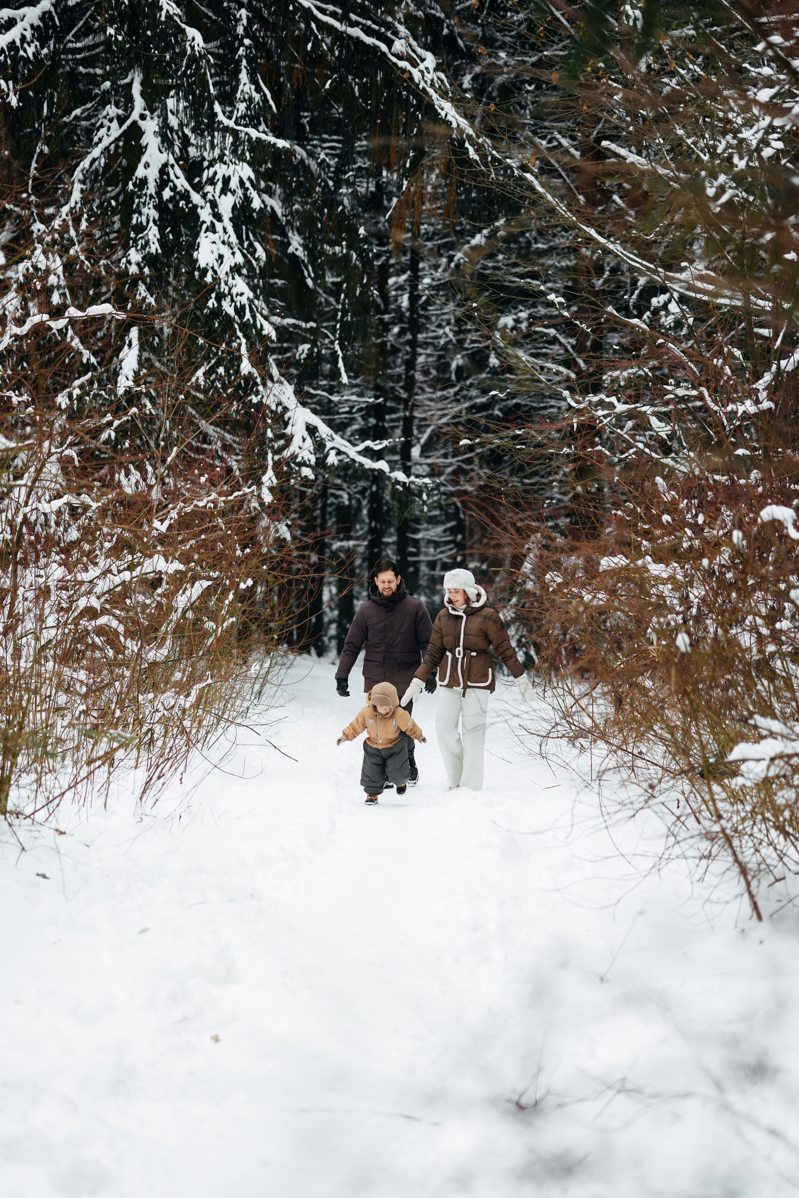 Прогулка в лесу. Свадебный фотограф Минск РБ
