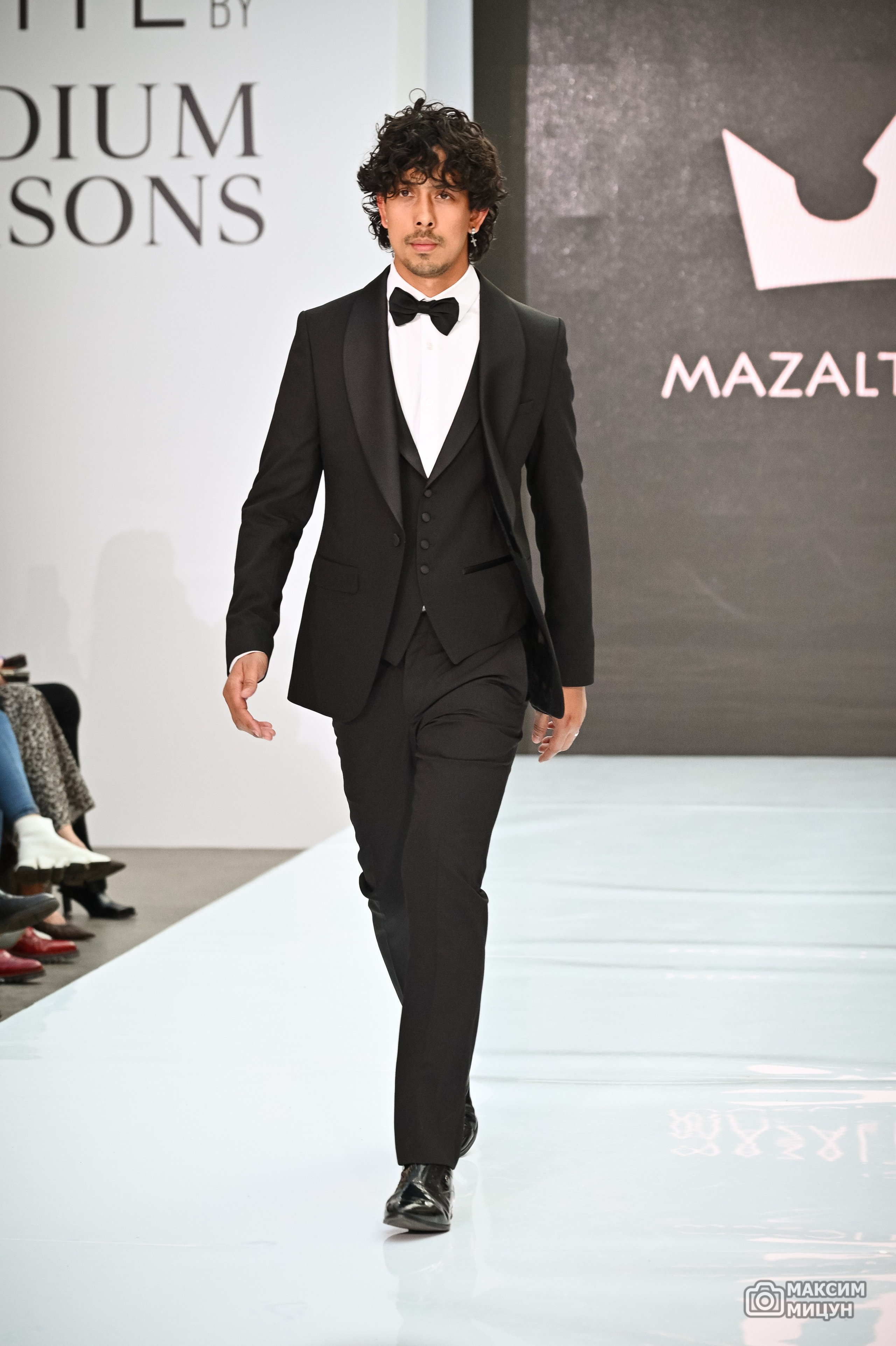 Модные показы. Фотограф Максим Мицун. Портрет, свадьба, репортаж, каталог