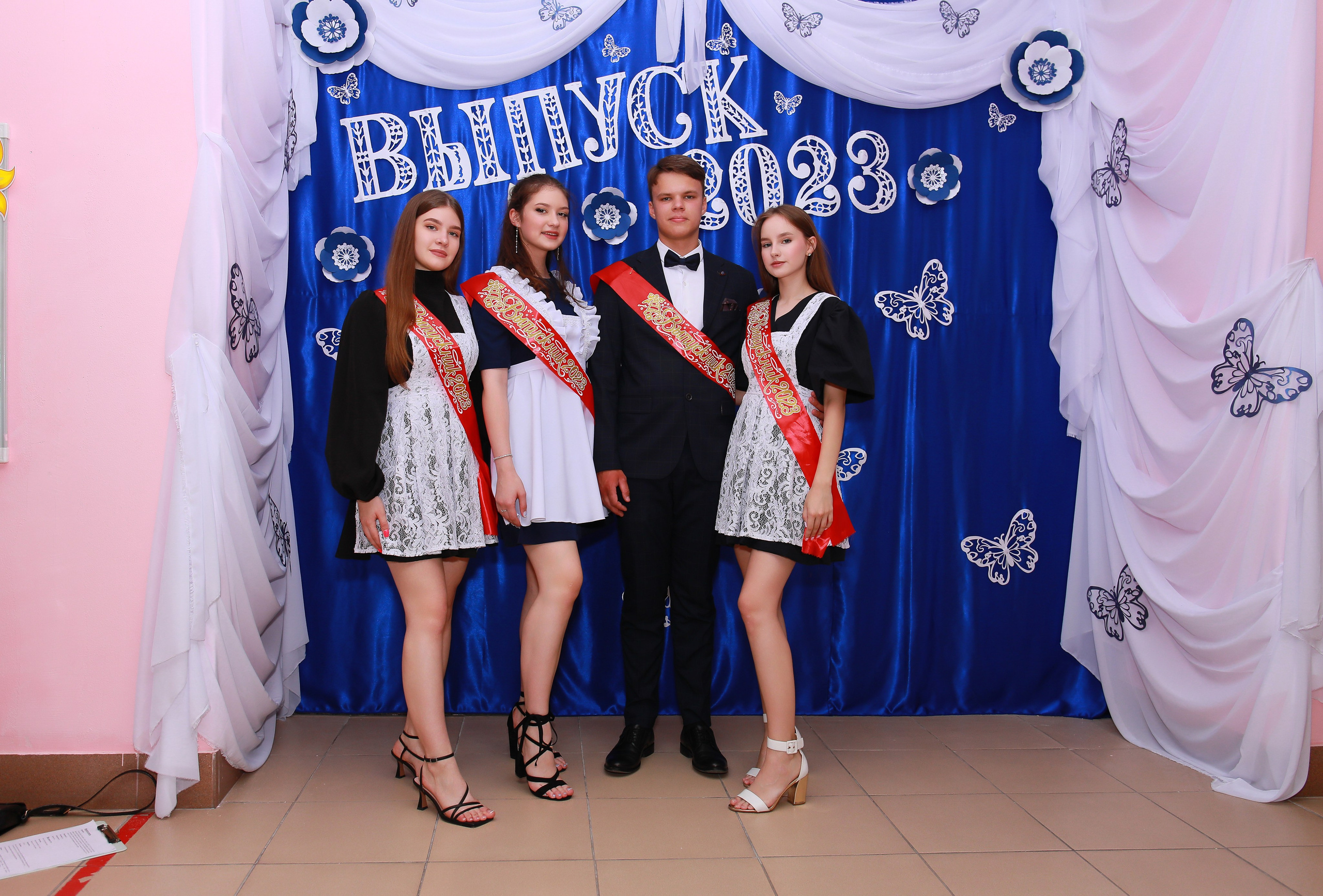 Вручение аттестатов (СОШ 101). Детский семейный фотограф Краснодар