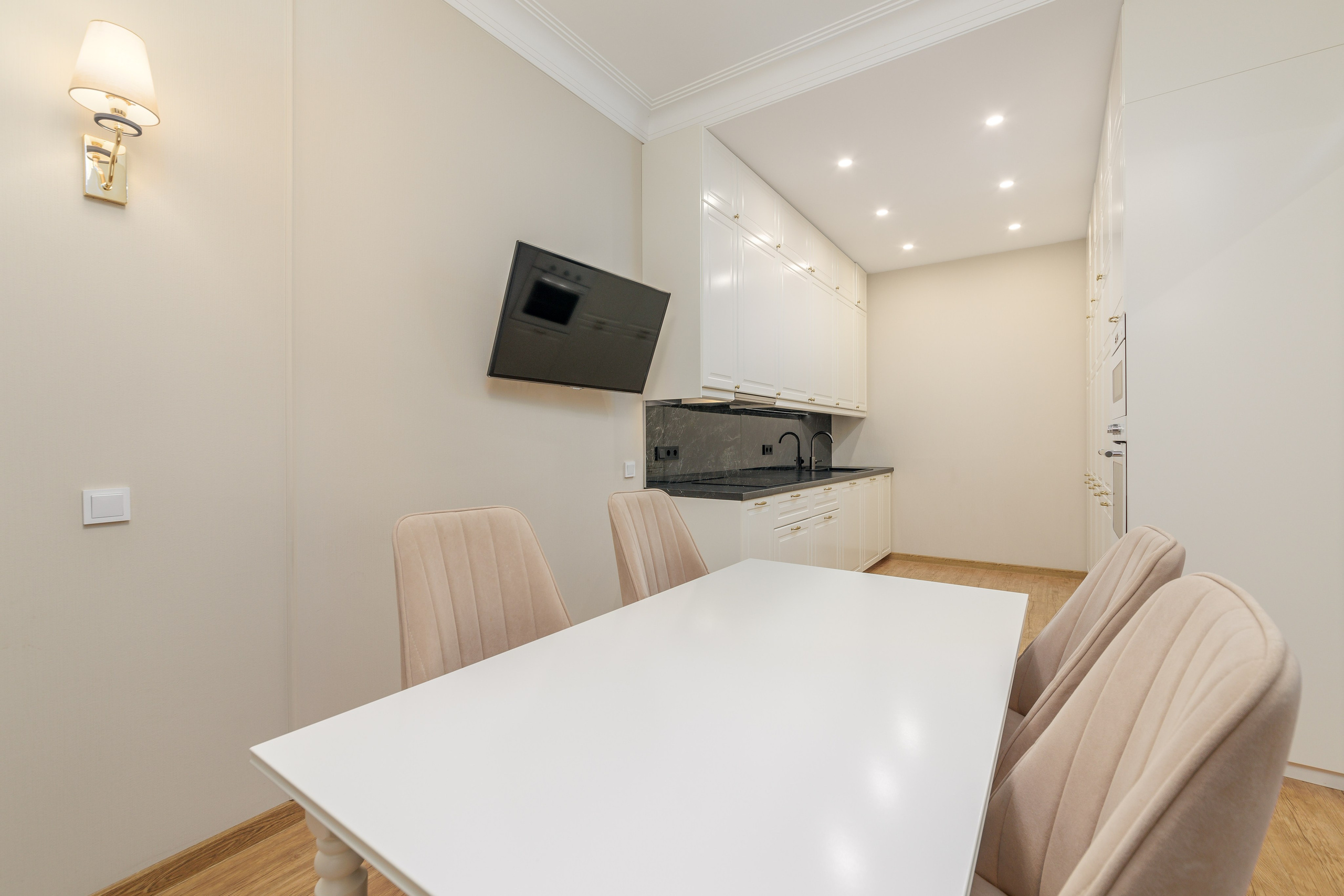 Трёхкомнатная квартира, Морской пр-кт