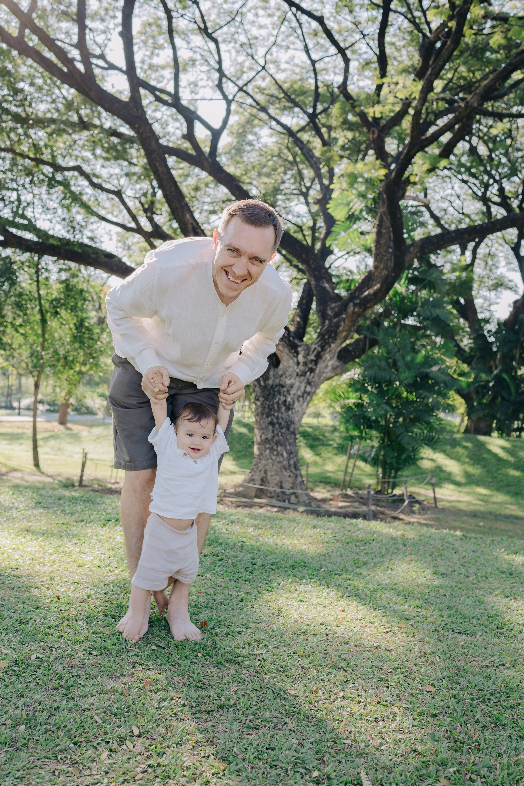 Family photoshoot in Bangkok. Fedor Lemeshko — Destination Wedding and Family Lifestyle photographer