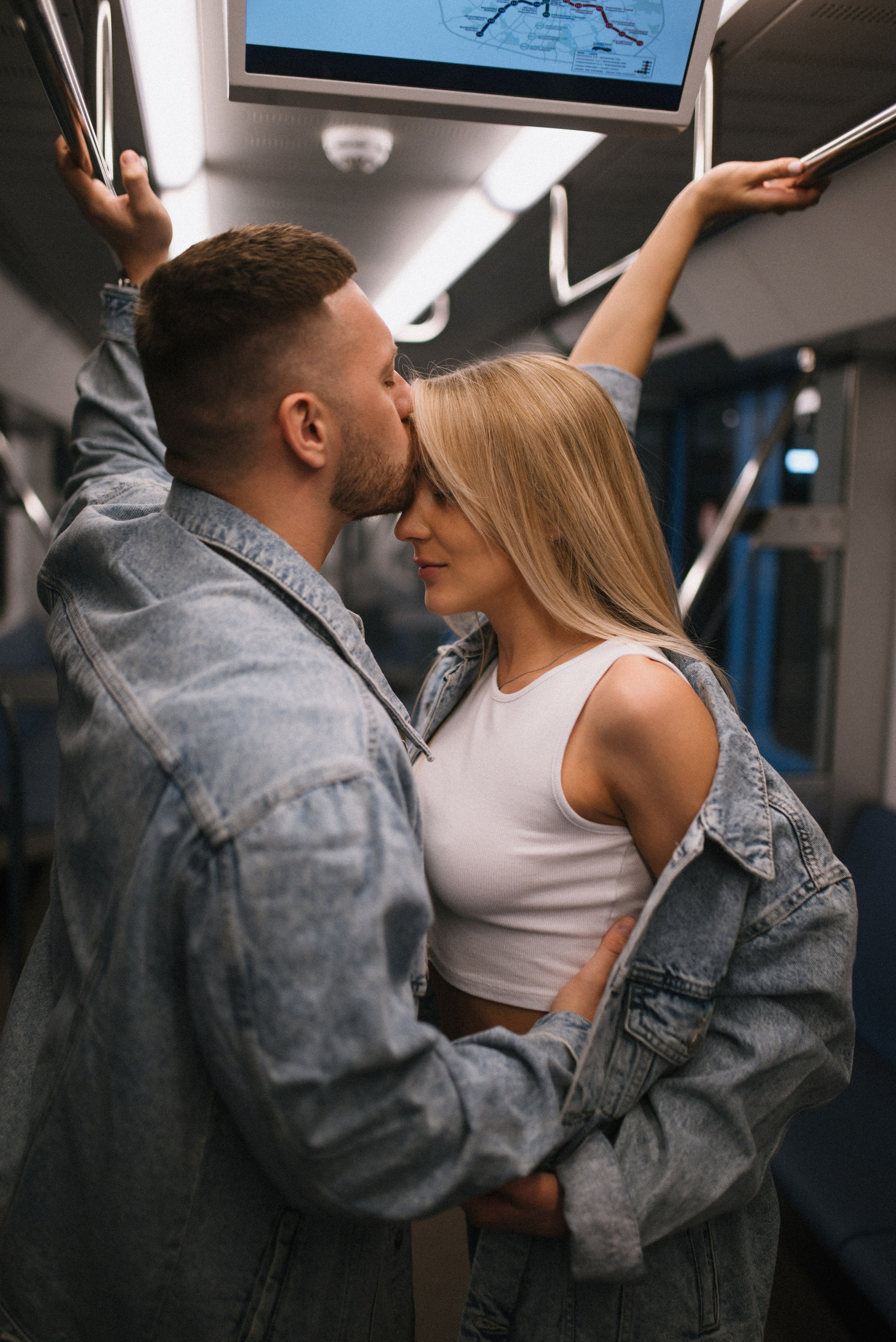 Пройдусь мурашками прямо по нам…. Свадебный фотограф в Минске и Санкт-Петербурге Вероника Аксенова