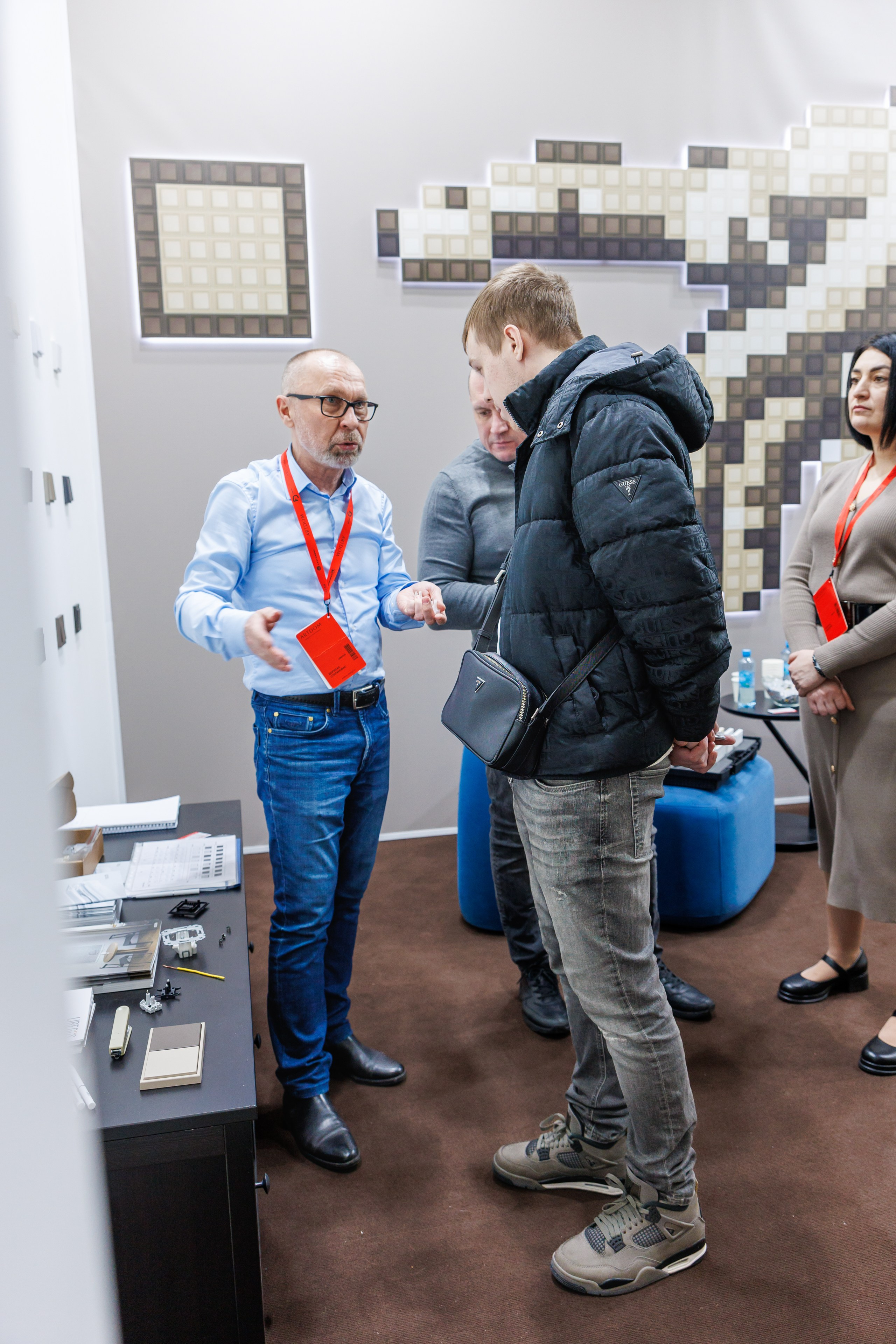 Фотосессия стенда в рамках выставки. Фотограф в Москве Дмитрий Емельянов