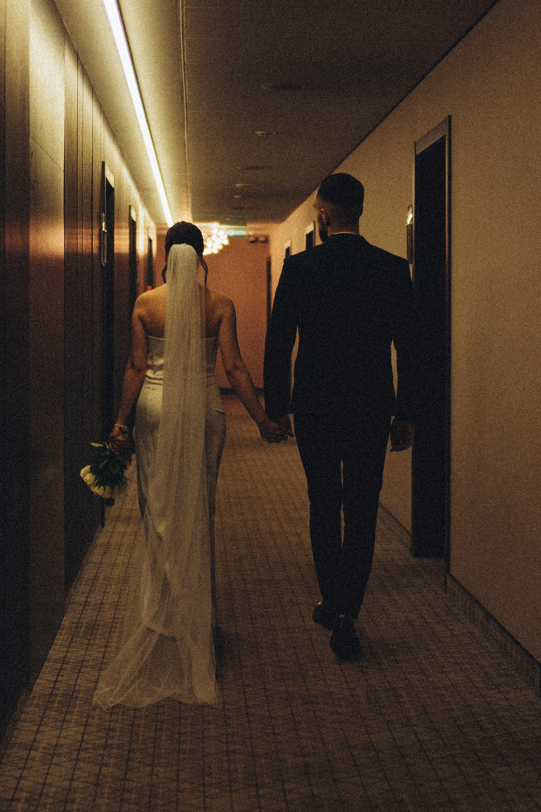 СВАДЕБНАЯ СЬЕМКА СБОРОВ ЖЕНИХА И НЕВЕСТЫ В ОТЕЛЕ И ТАКЖЕ ФОТОСЕССИИЯ В ОТЕЛЕЕ МЕГАПОЛИС БРЯНСК. Профессиональный фотограф, Санкт-Петербург — Виктория Богомолова