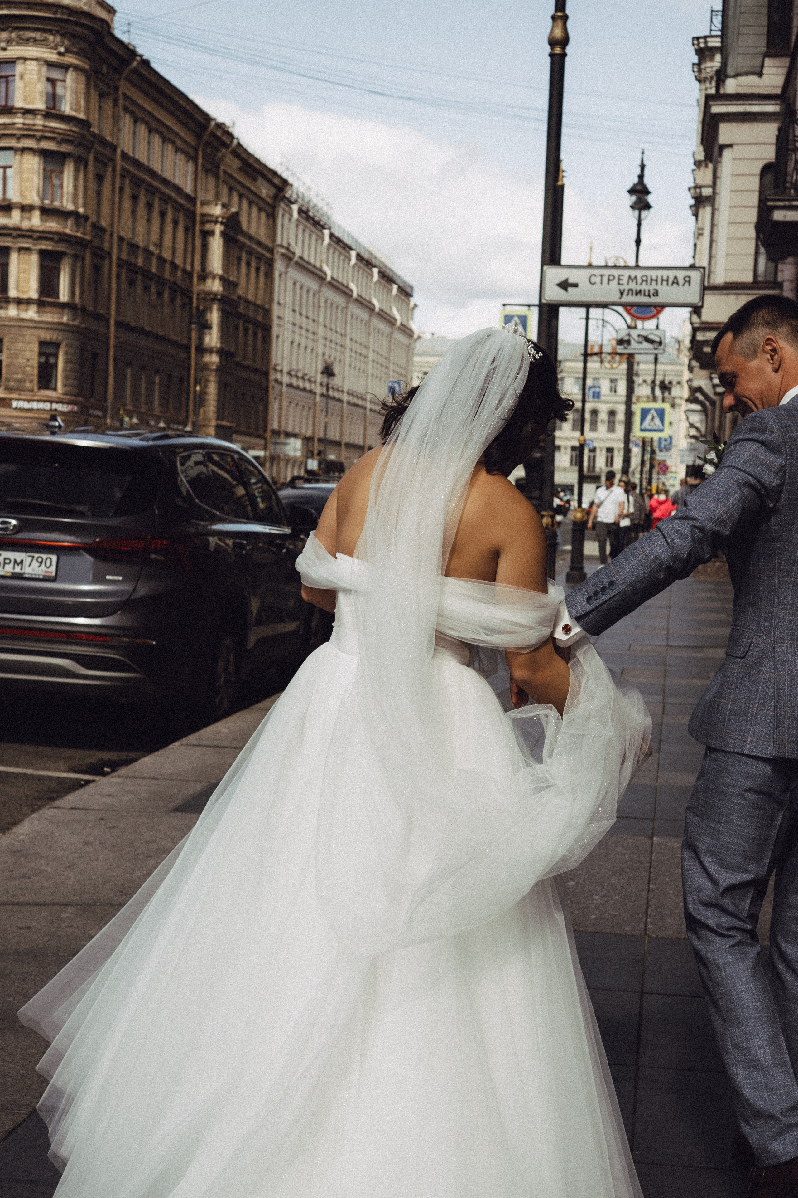 СВАДЕБНАЯ ПРОГУЛКА РЕСТОРАН МЫ ЖЕ НА ТЫ И ФОТОСЕССИИЯ С АВТОМОБИЛЕМ. Профессиональный фотограф, Санкт-Петербург — Виктория Богомолова