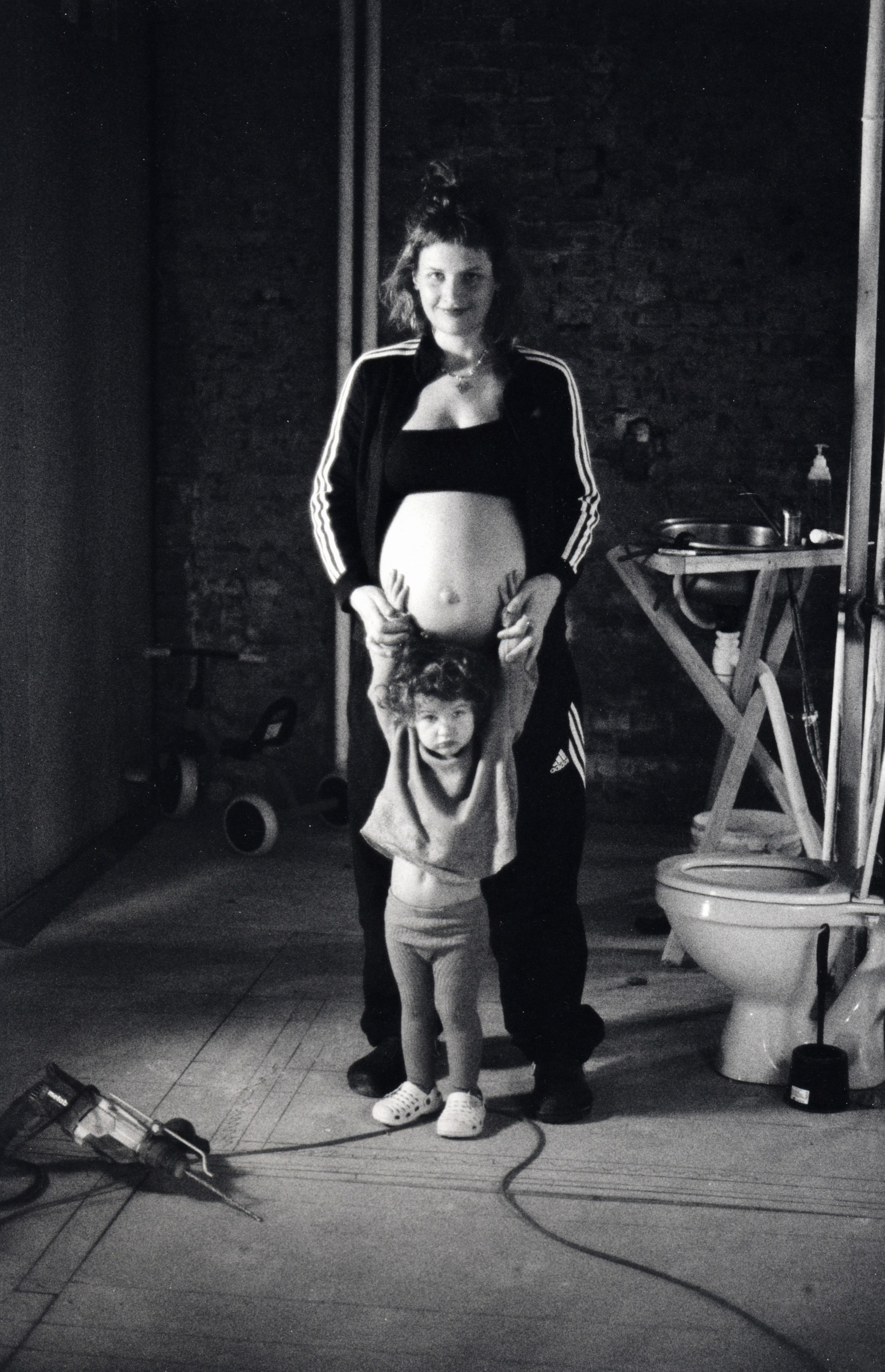 Frosya and Magda, 2024, 28x18 cm, Ilford Multigrade RC Deluxe, 1/2 + 2AP