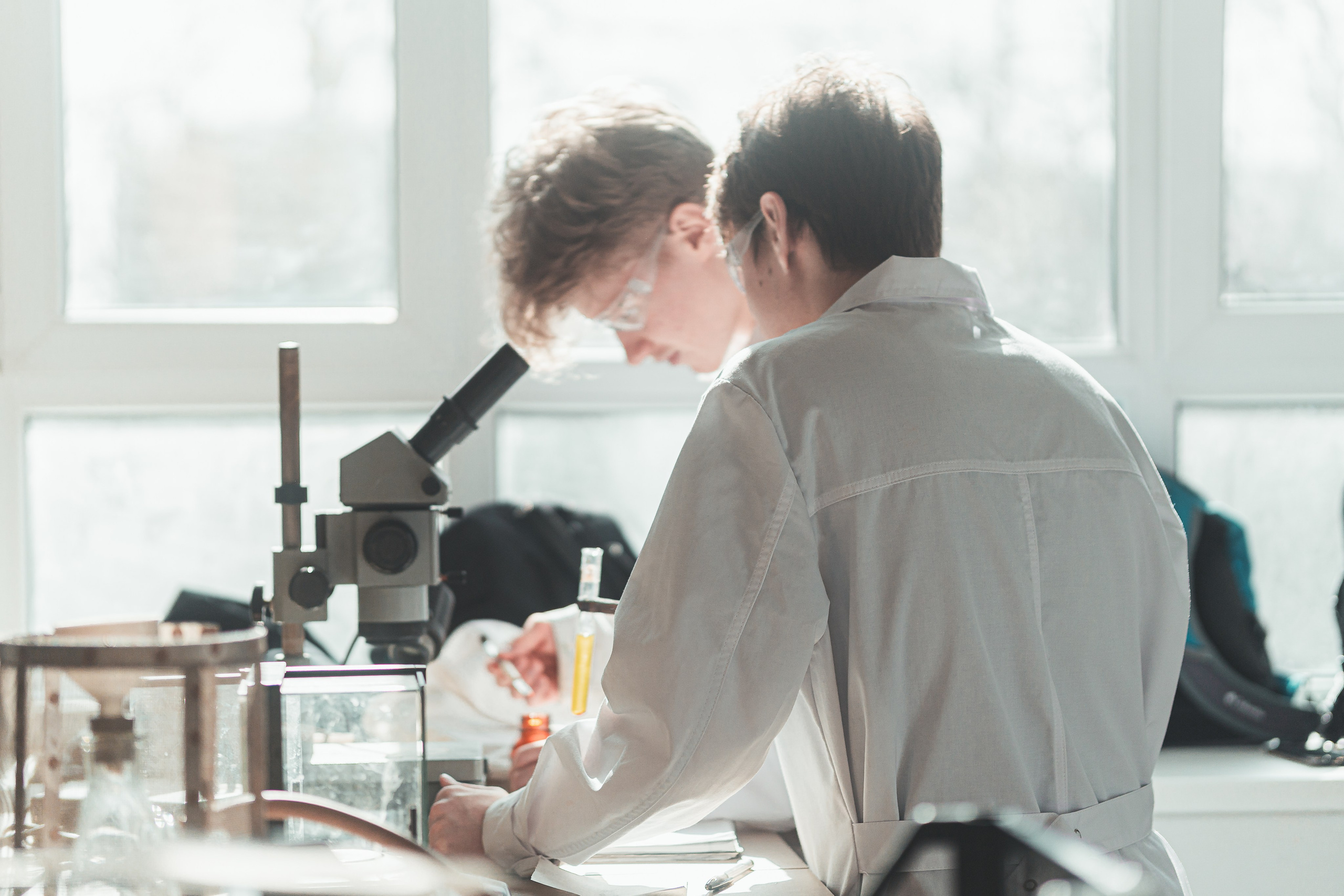 Фотосессия в лаборатории с Гришей. Саватейкин Ярослав | Портретный фотограф в Москве