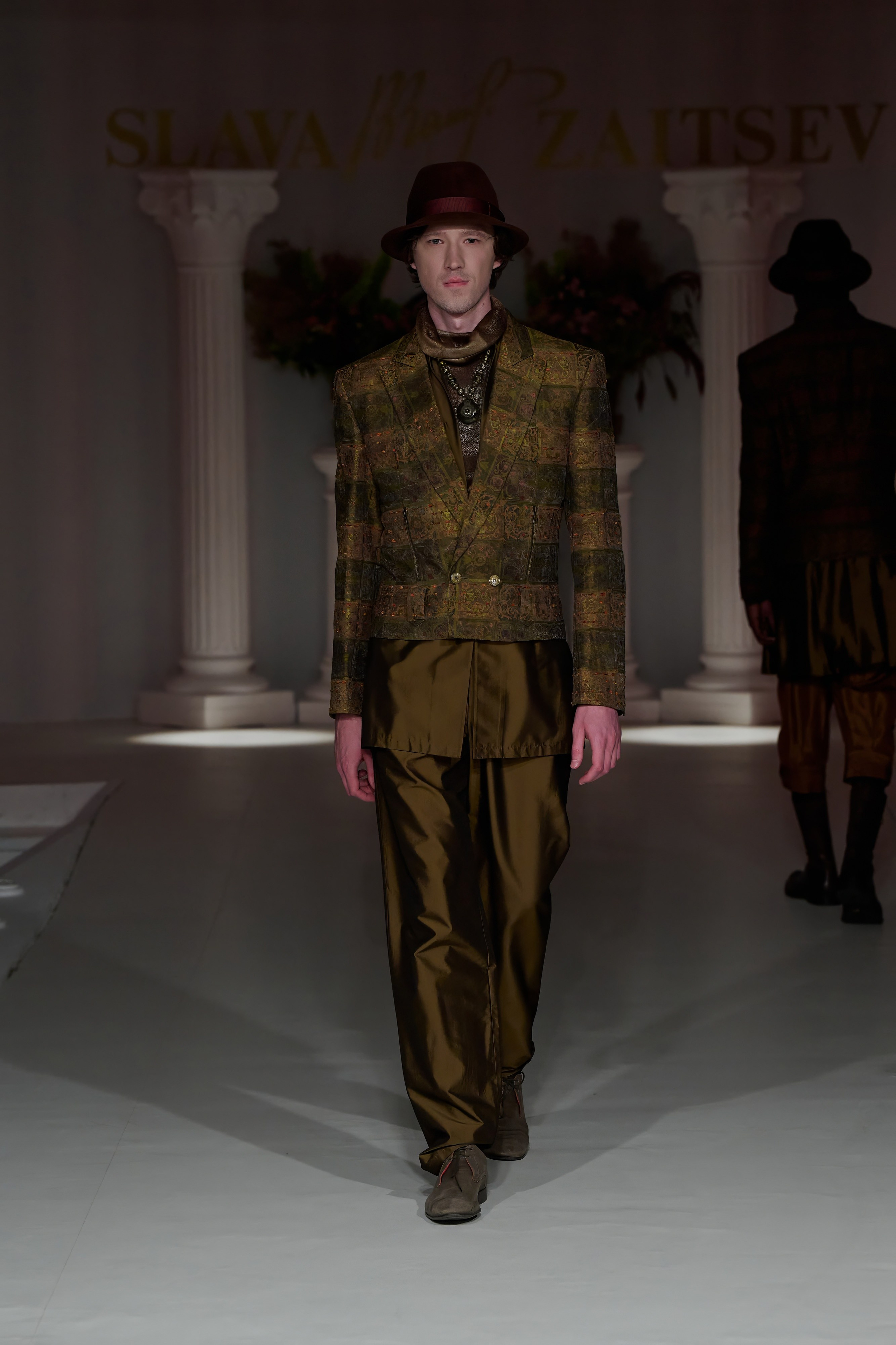 Slava&Yegor Zaitsevs. Показ-спектакль «Воспоминание». 21 июня 2025. Дима Бабушкин. Фотограф. Подиум. Репортаж. Творчество. Дорого