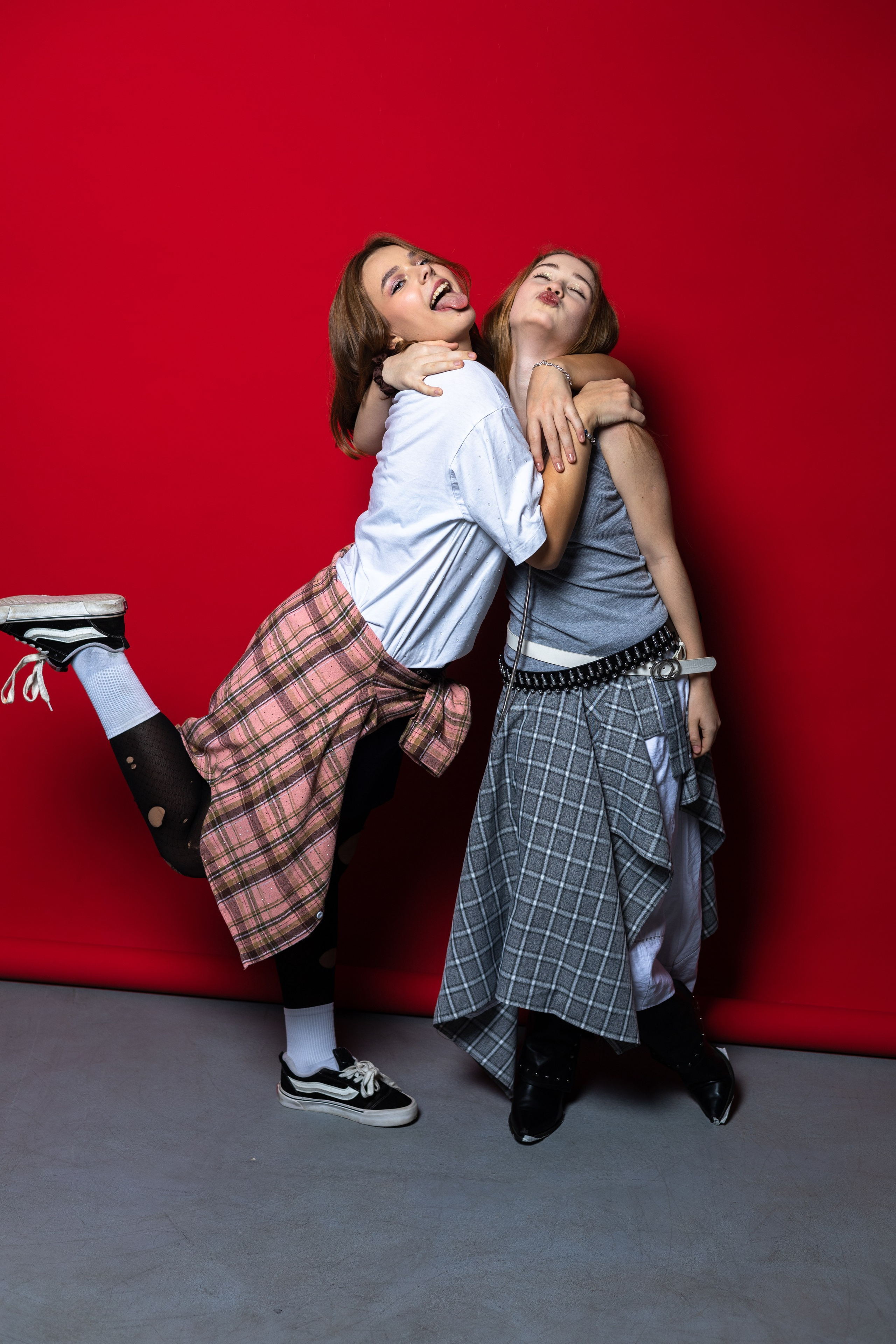 4 класс. Выпускные альбомы Саратов Энгельс фотограф Титова Ирина