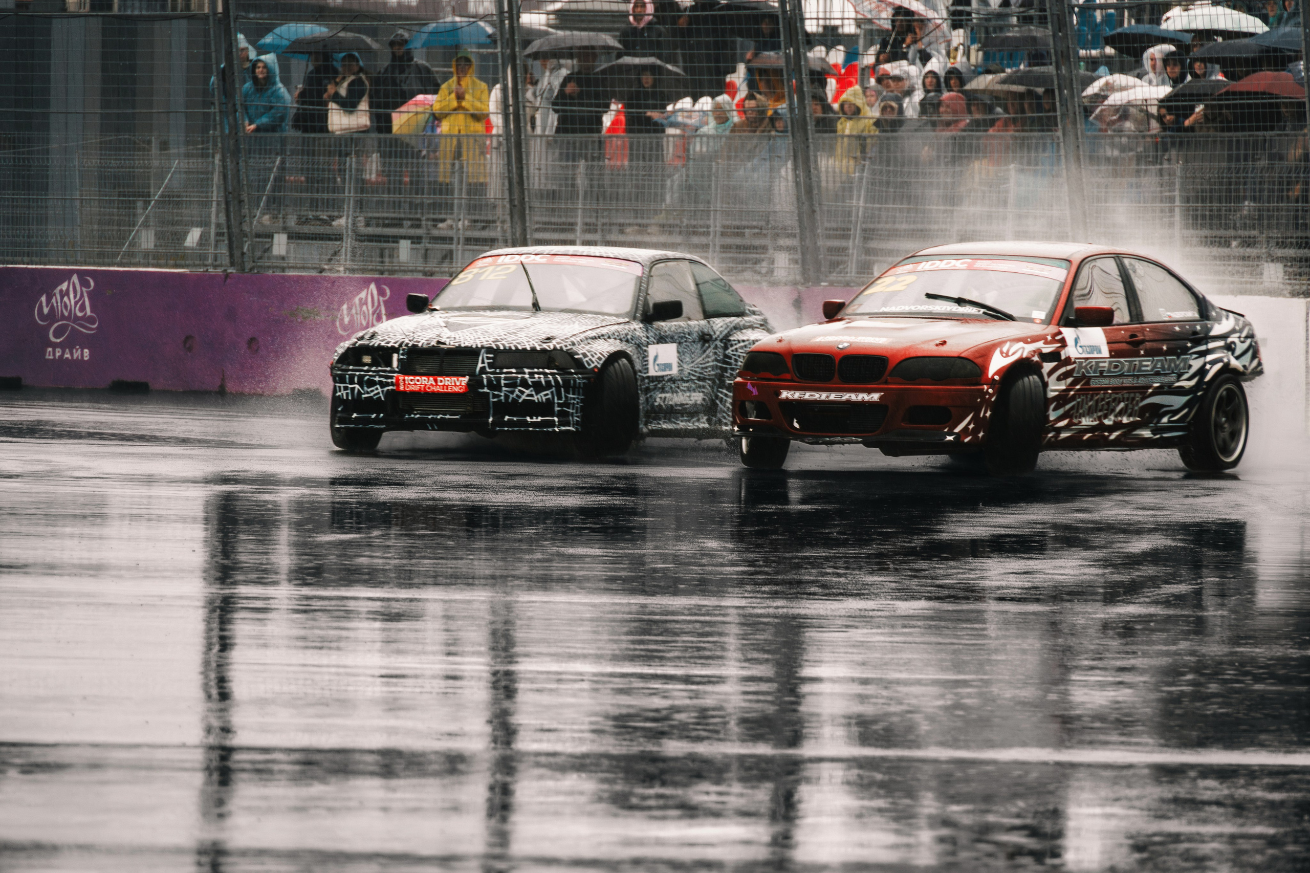 IDDC Этап 2: Бетонный Колизей и блогеры в деле