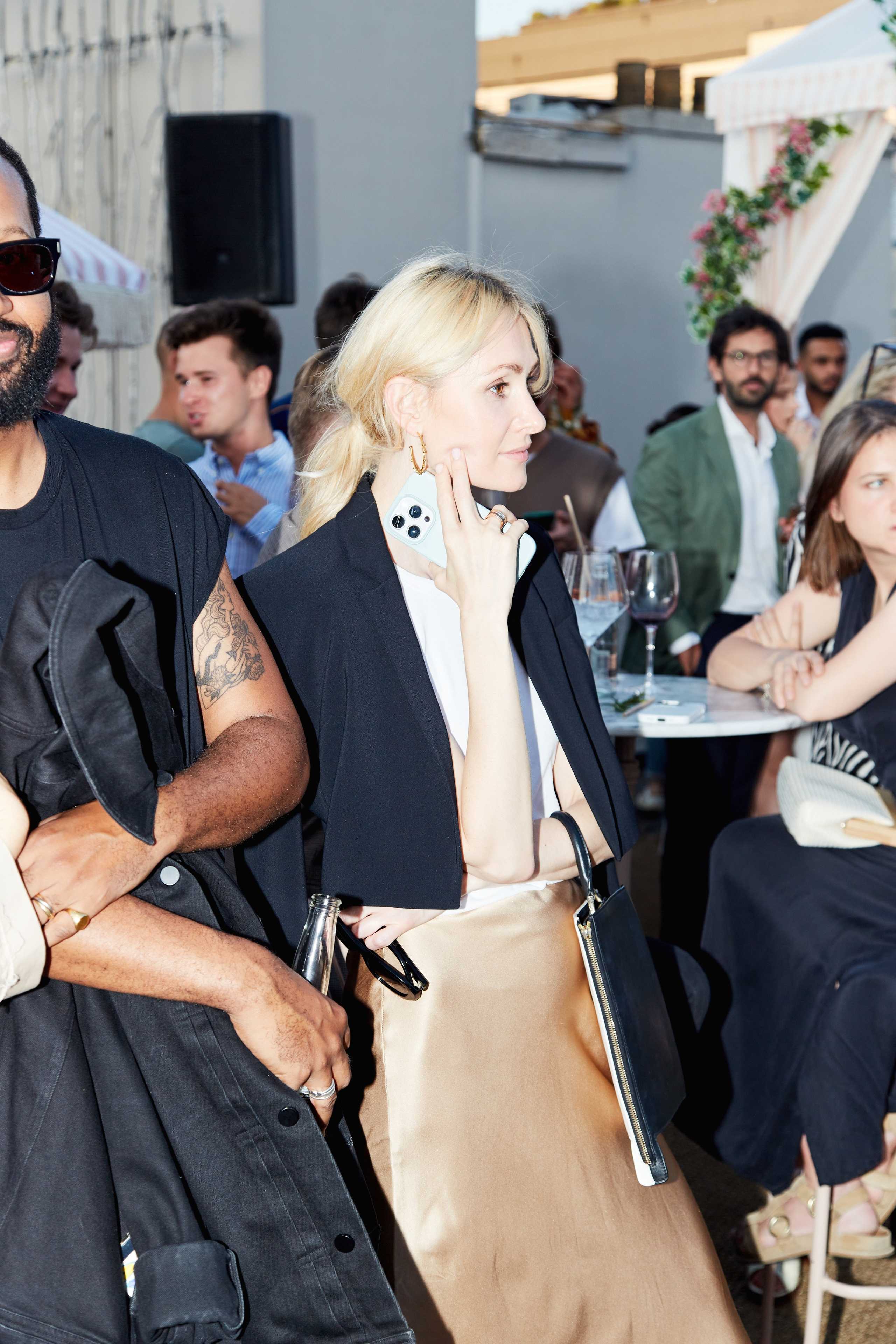 FEVER FRIENDS PARIS PARTY. Photographer Daria Ilkevich