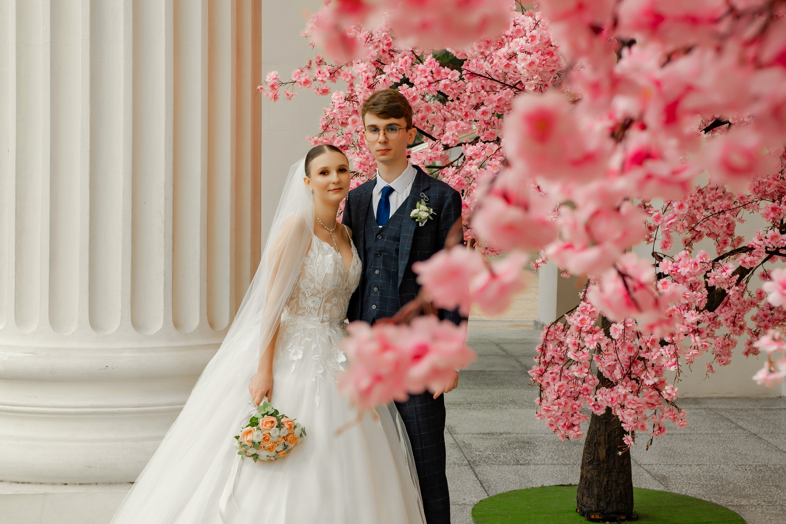 Свадебная фотосессия с цветами