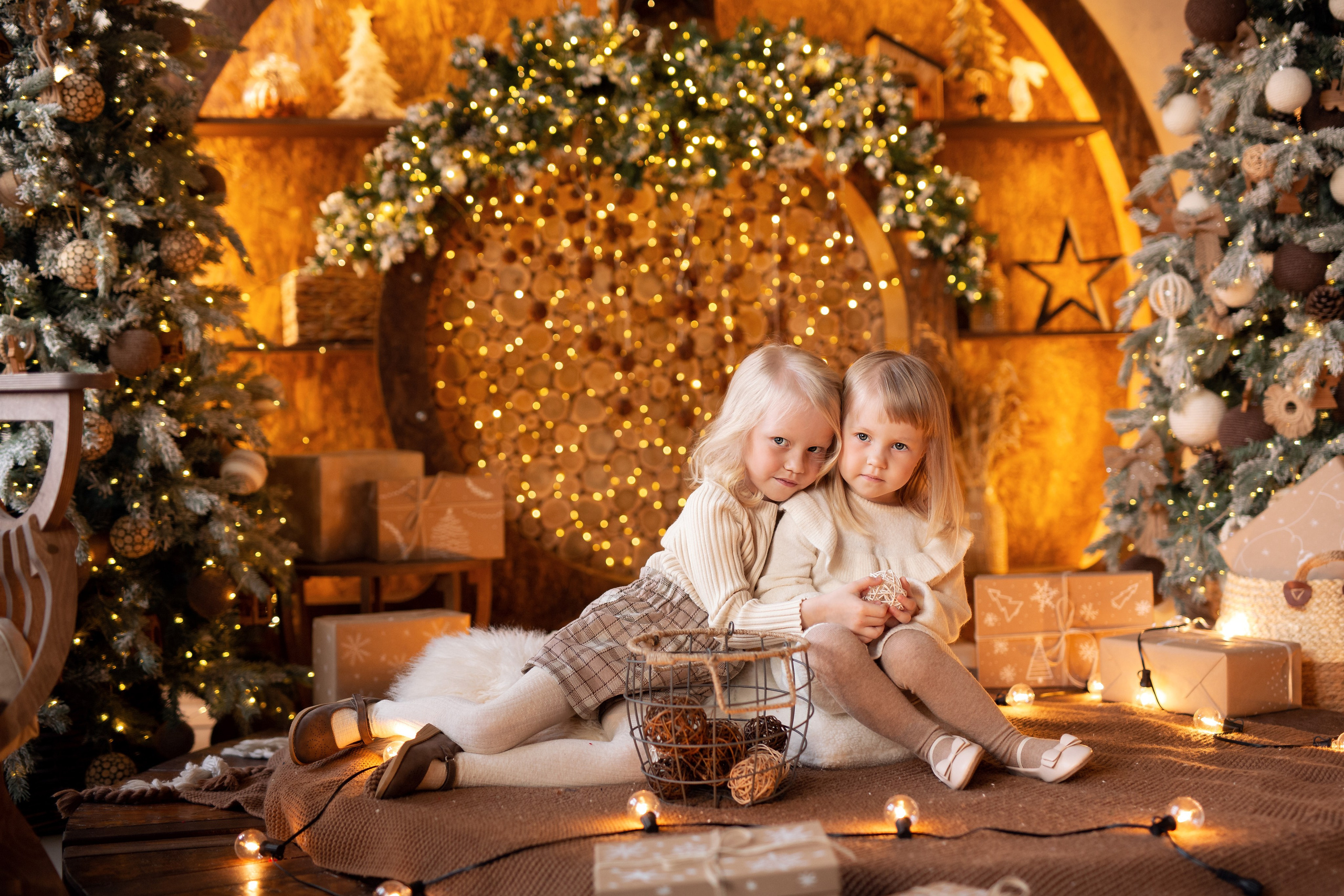 Семья в новогодней студии. Семейный и детский фотограф в Москве Юлия