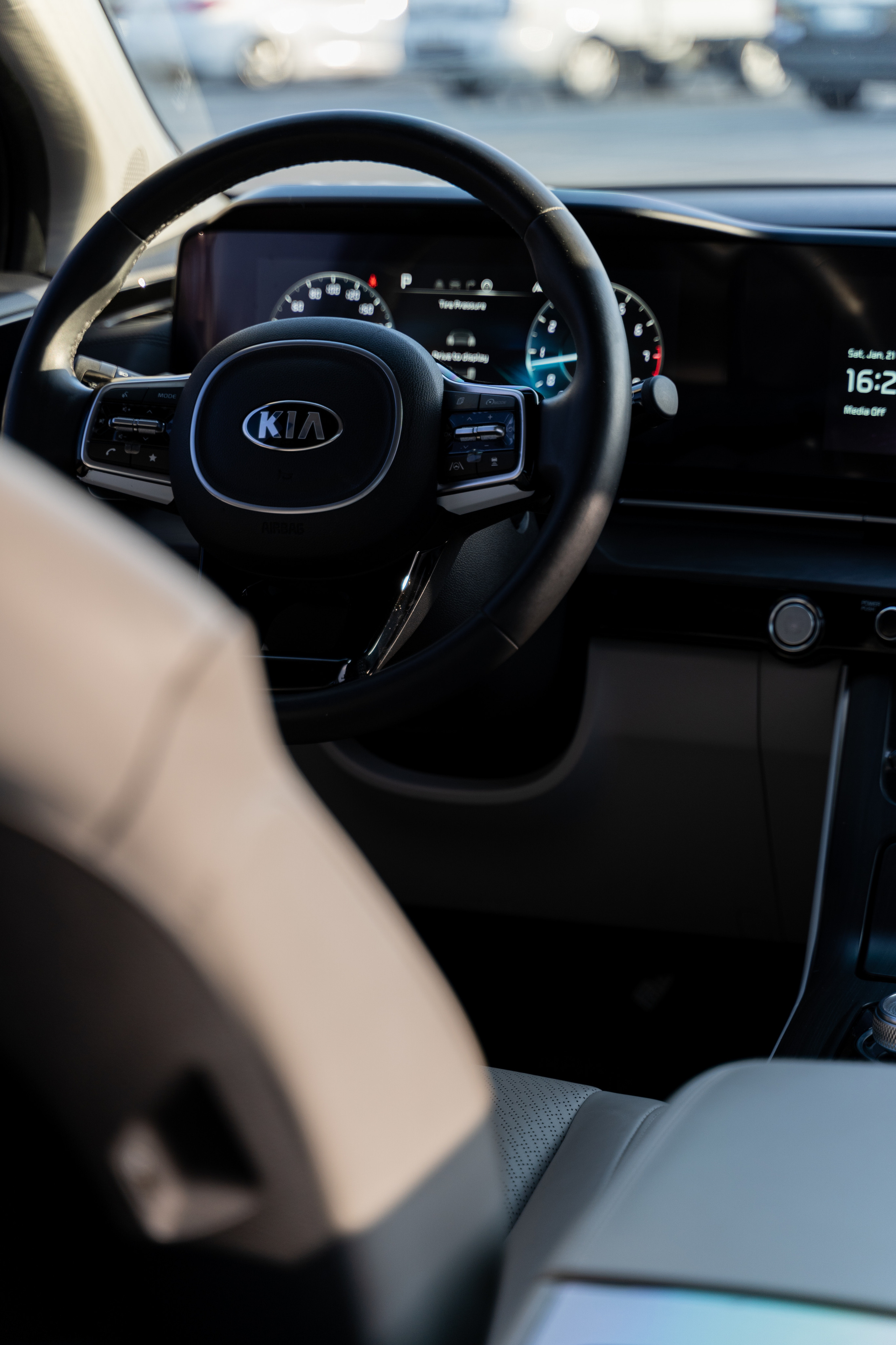 KIA carnival. Photographer & Videographer based in Ansan, South Korea