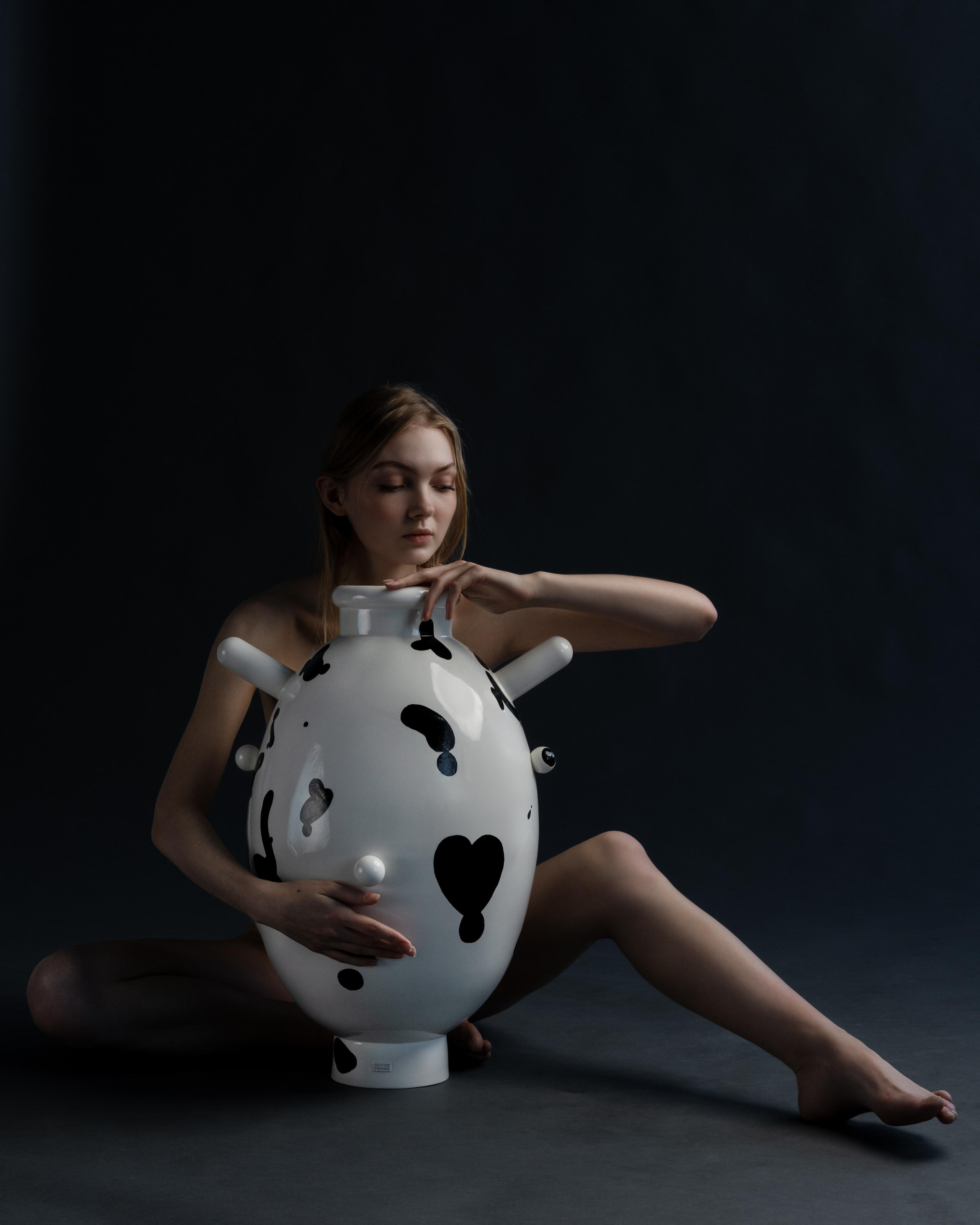 PALUNA vase. Photographer & Videographer based in Ansan, South Korea