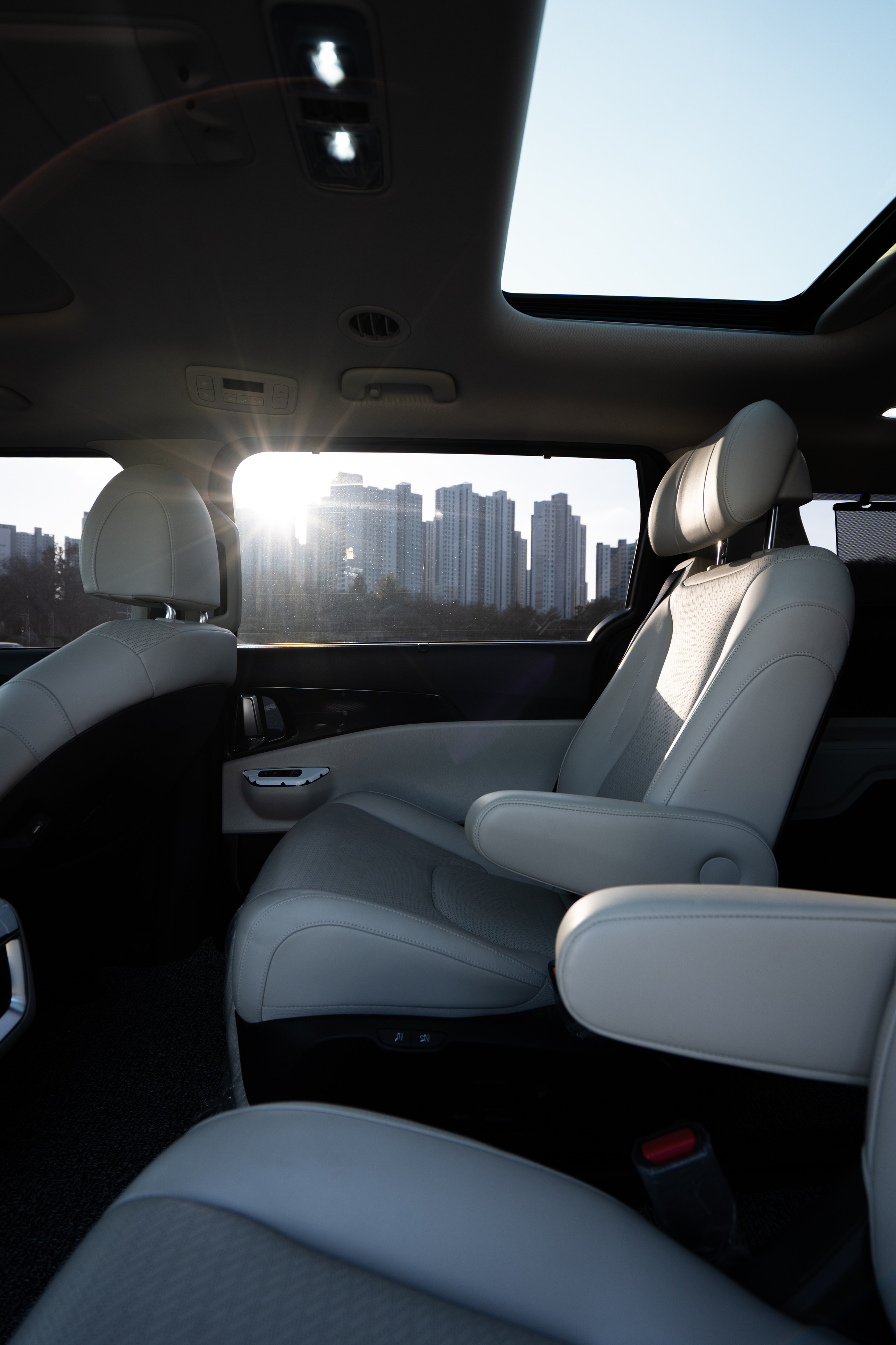 KIA carnival. Photographer & Videographer based in Ansan, South Korea