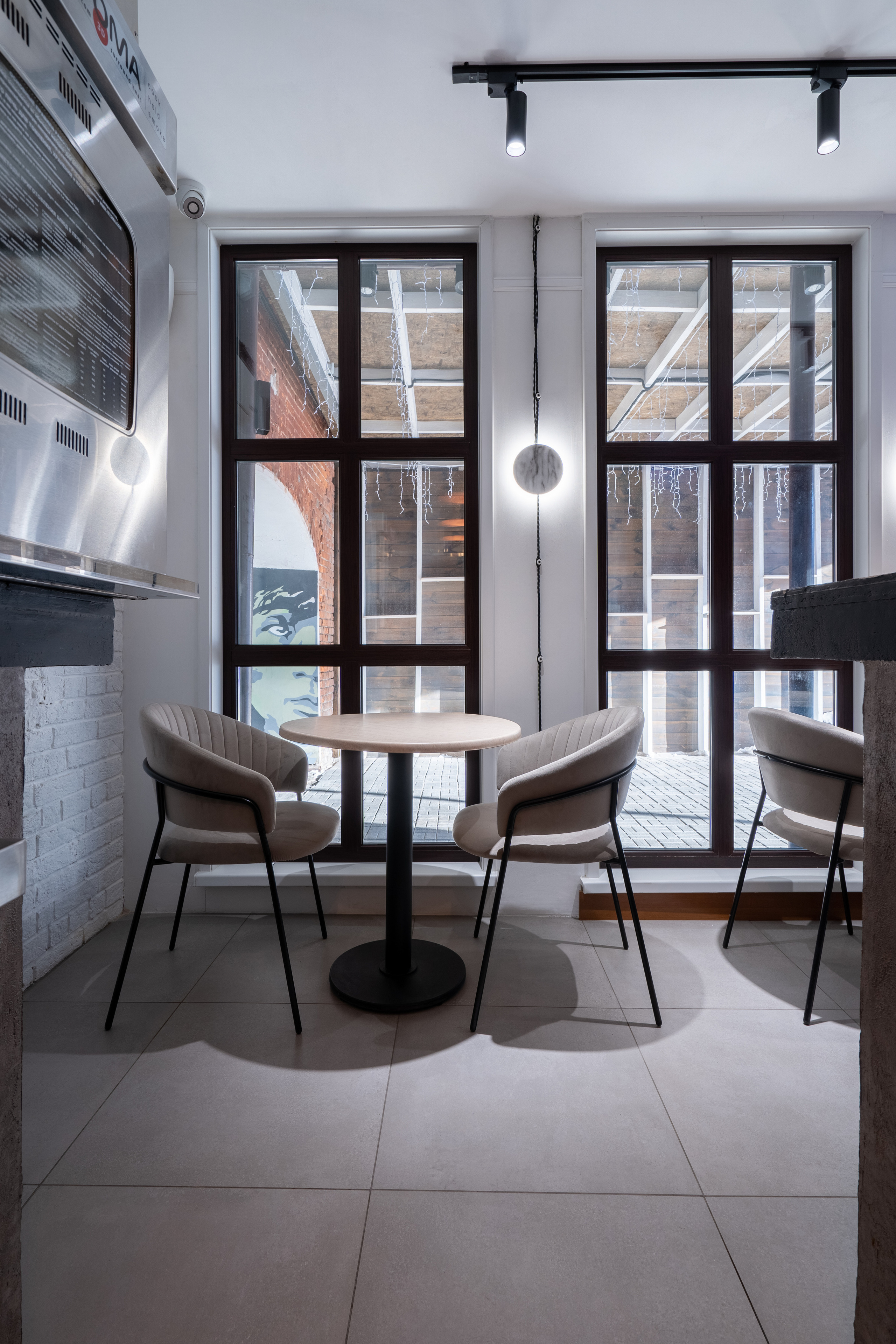 Pitier bar. Photographer & Videographer based in Ansan, South Korea