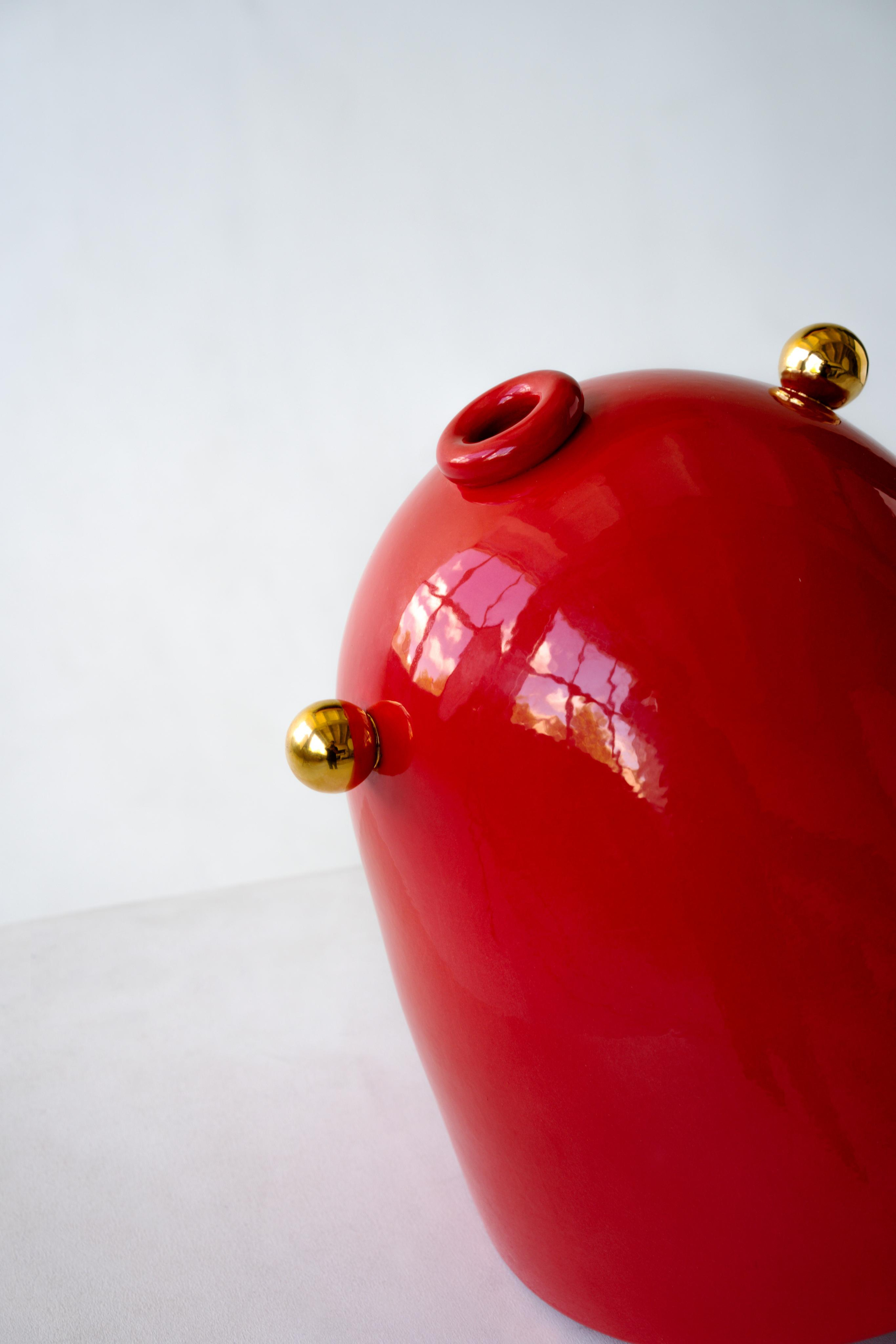 Neko vase. Photographer & Videographer based in Ansan, South Korea