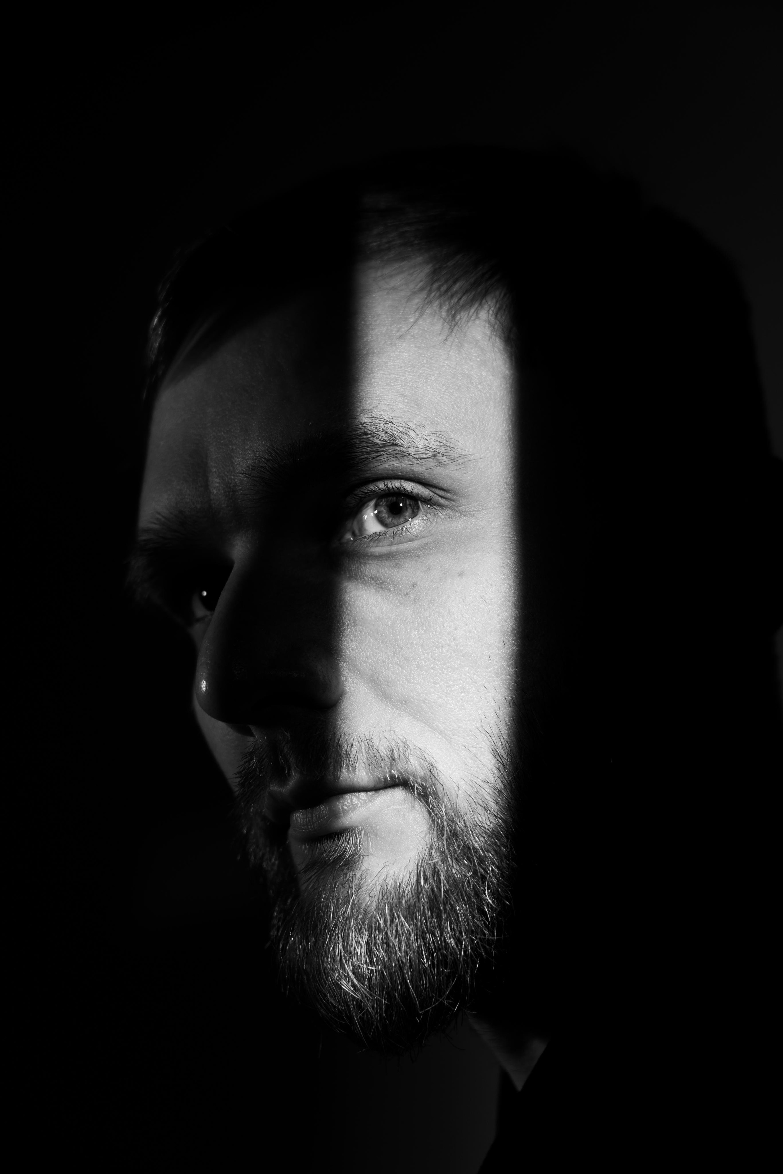 Gorkovenko in Red. Photographer & Videographer based in Ansan, South Korea