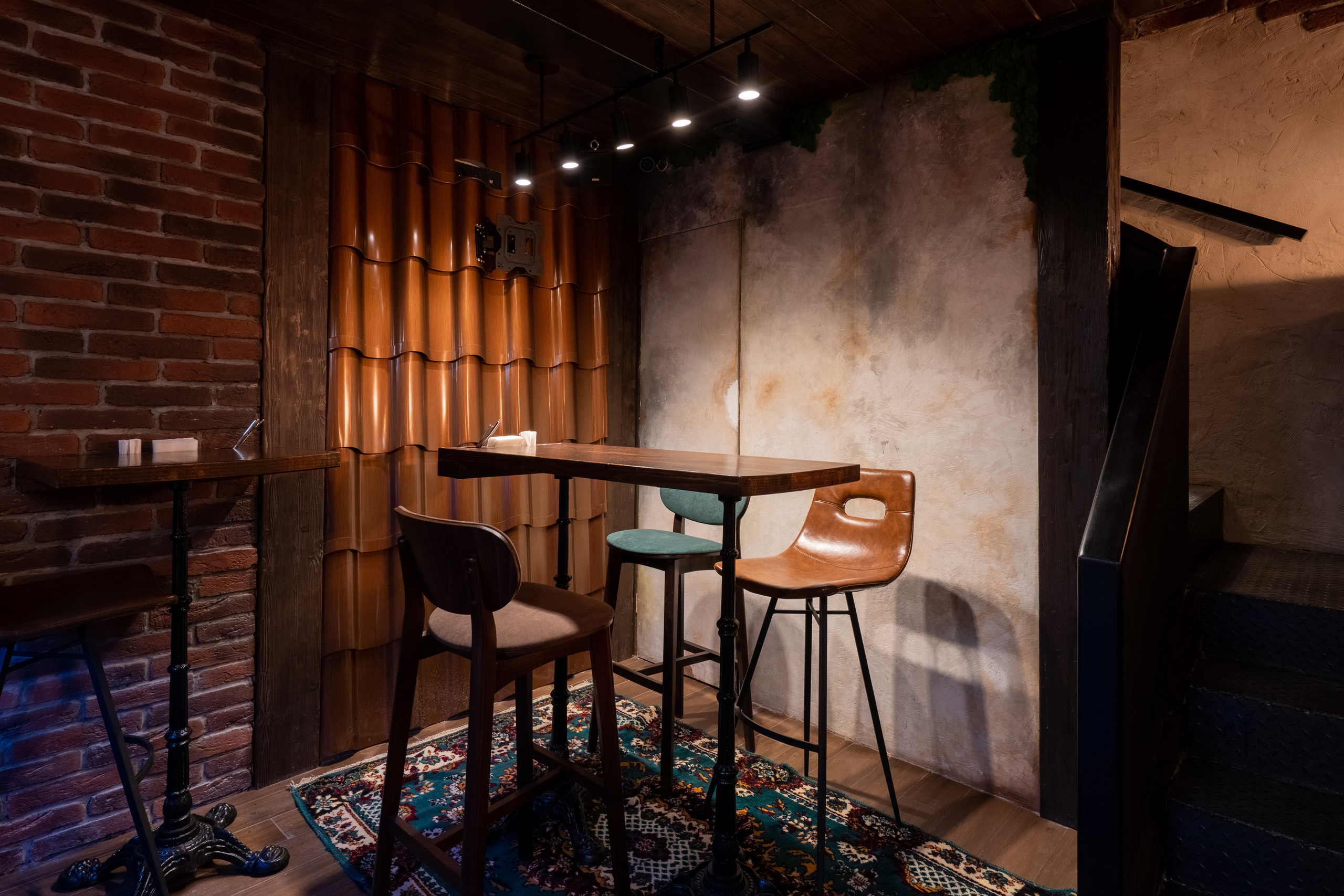 Pitier bar. Photographer & Videographer based in Ansan, South Korea