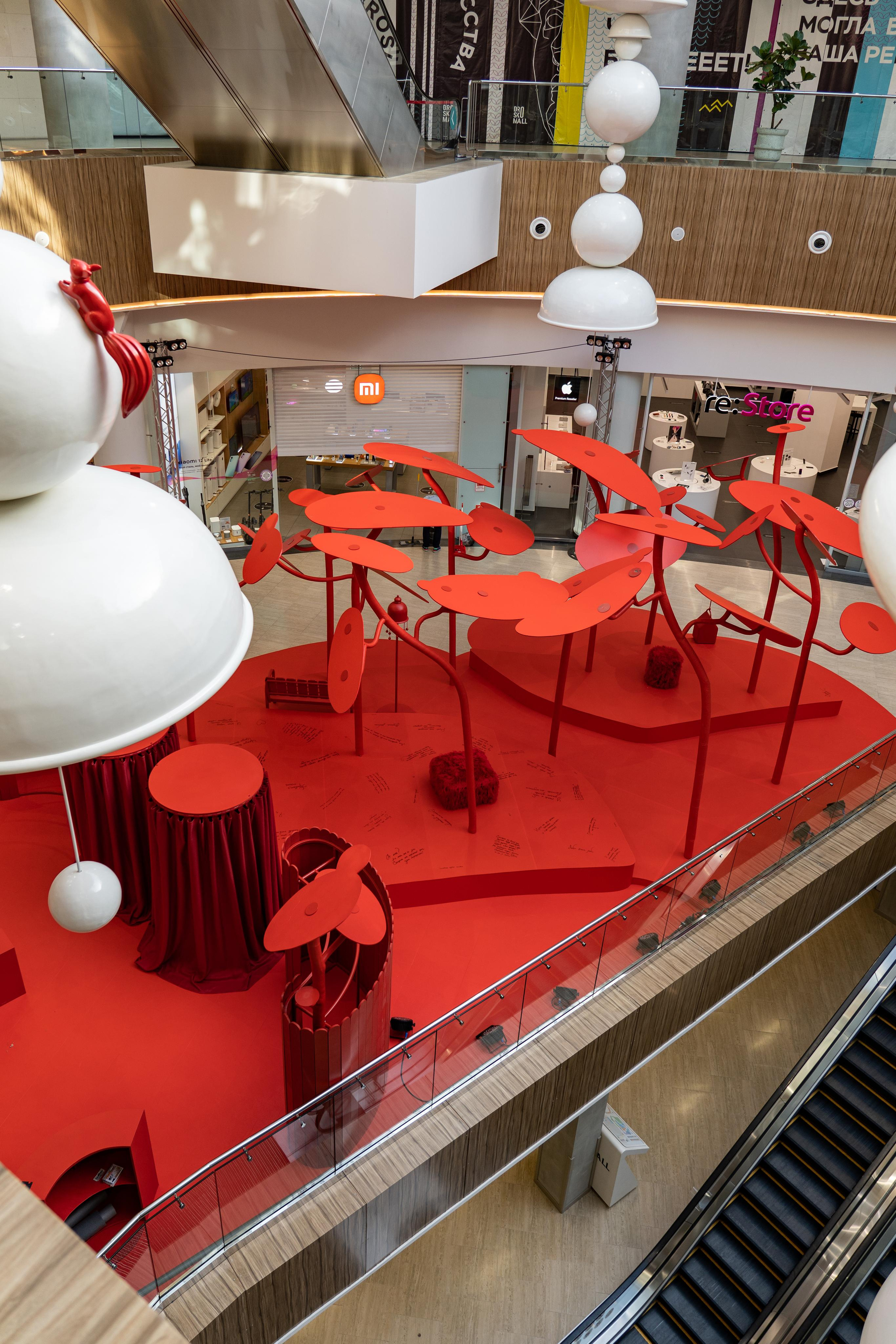 Red forest. Photographer & Videographer based in Ansan, South Korea