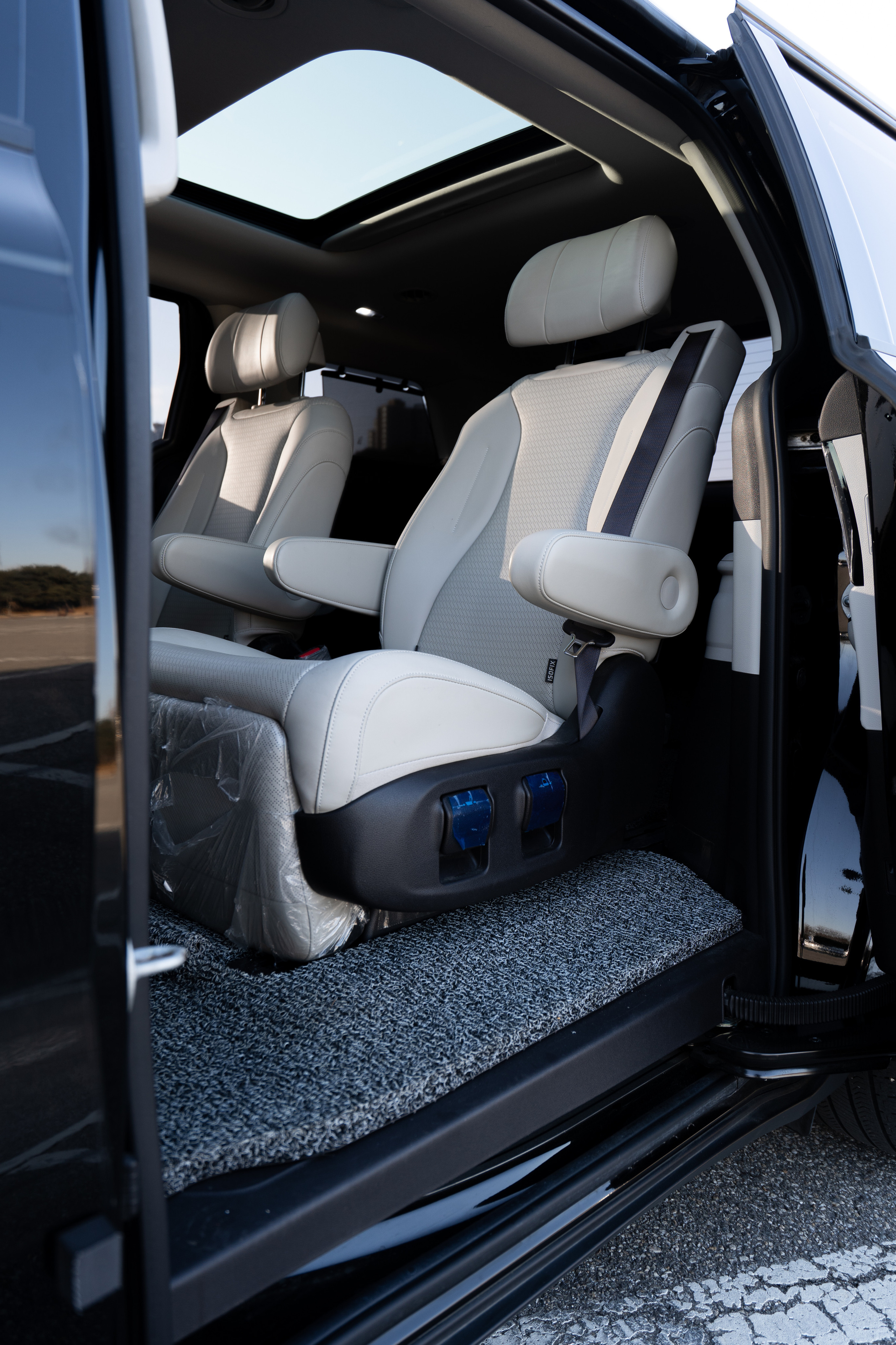 KIA carnival. Photographer & Videographer based in Ansan, South Korea