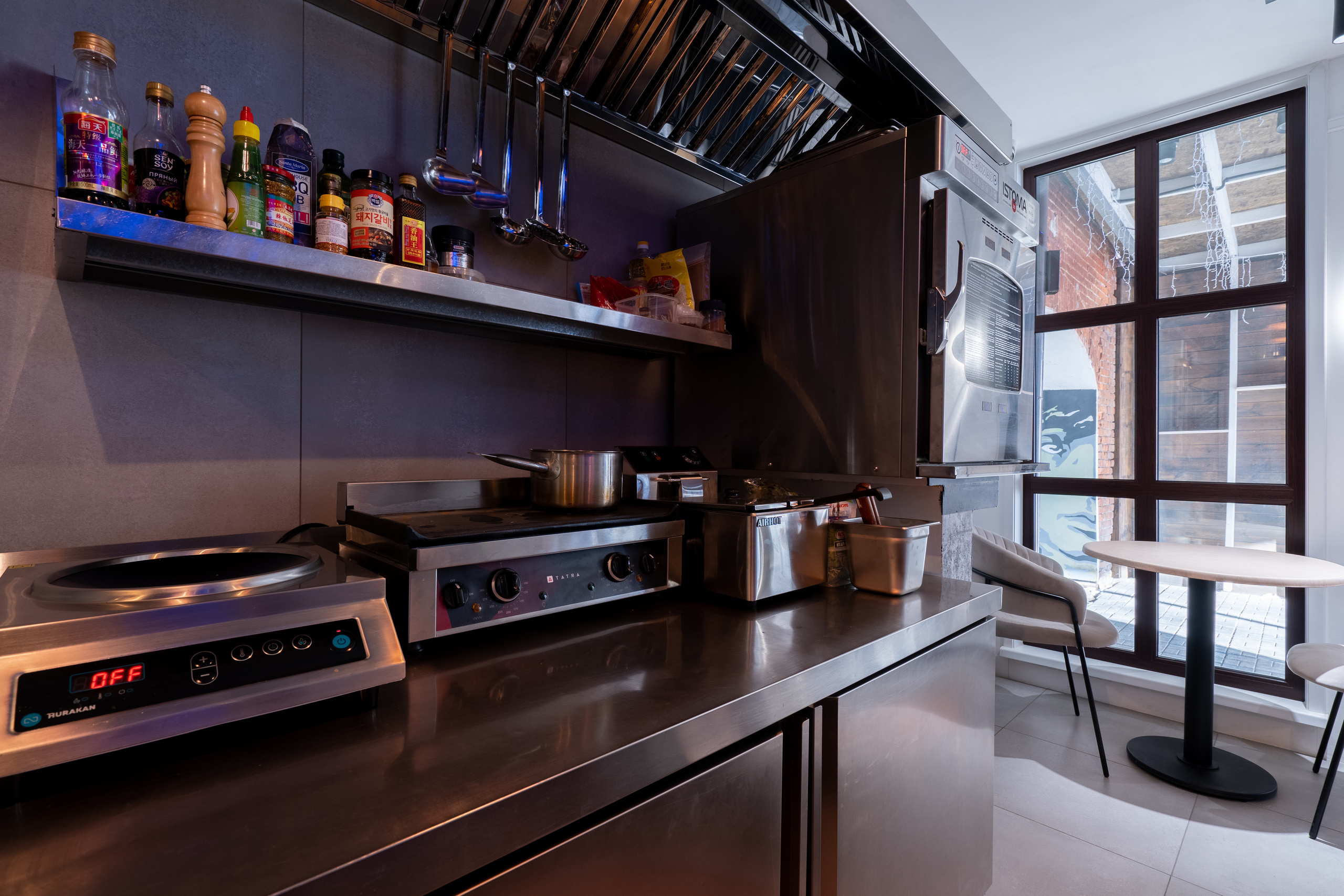 Pitier bar. Photographer & Videographer based in Ansan, South Korea