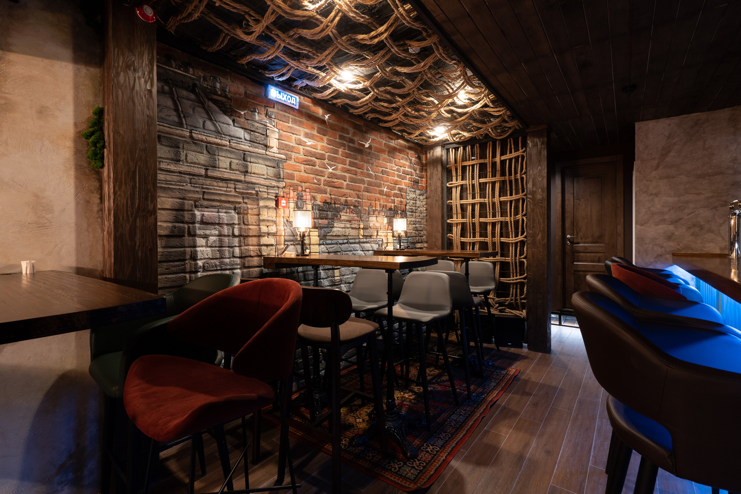 Pitier bar. Photographer & Videographer based in Ansan, South Korea