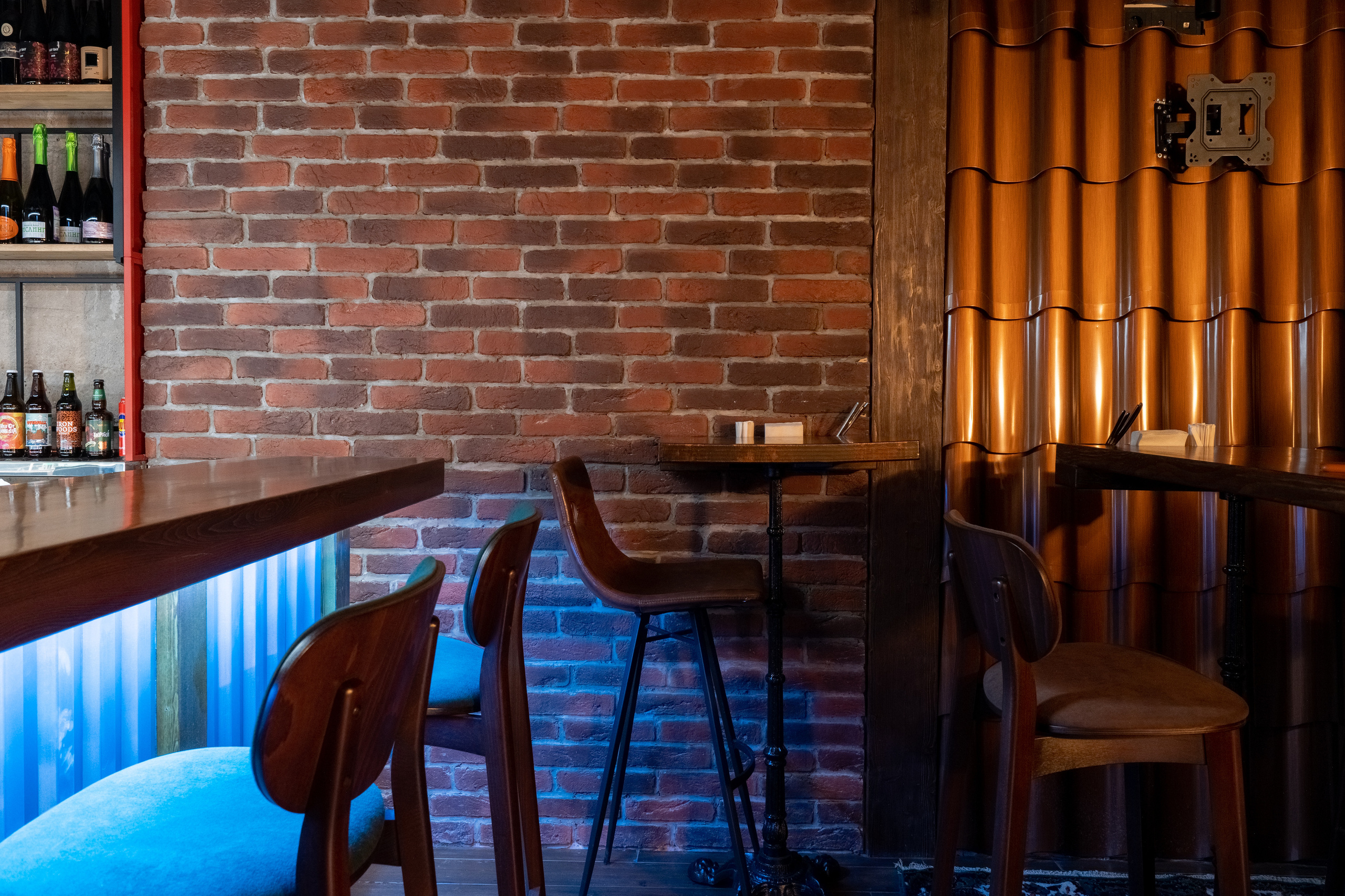 Pitier bar. Photographer & Videographer based in Ansan, South Korea