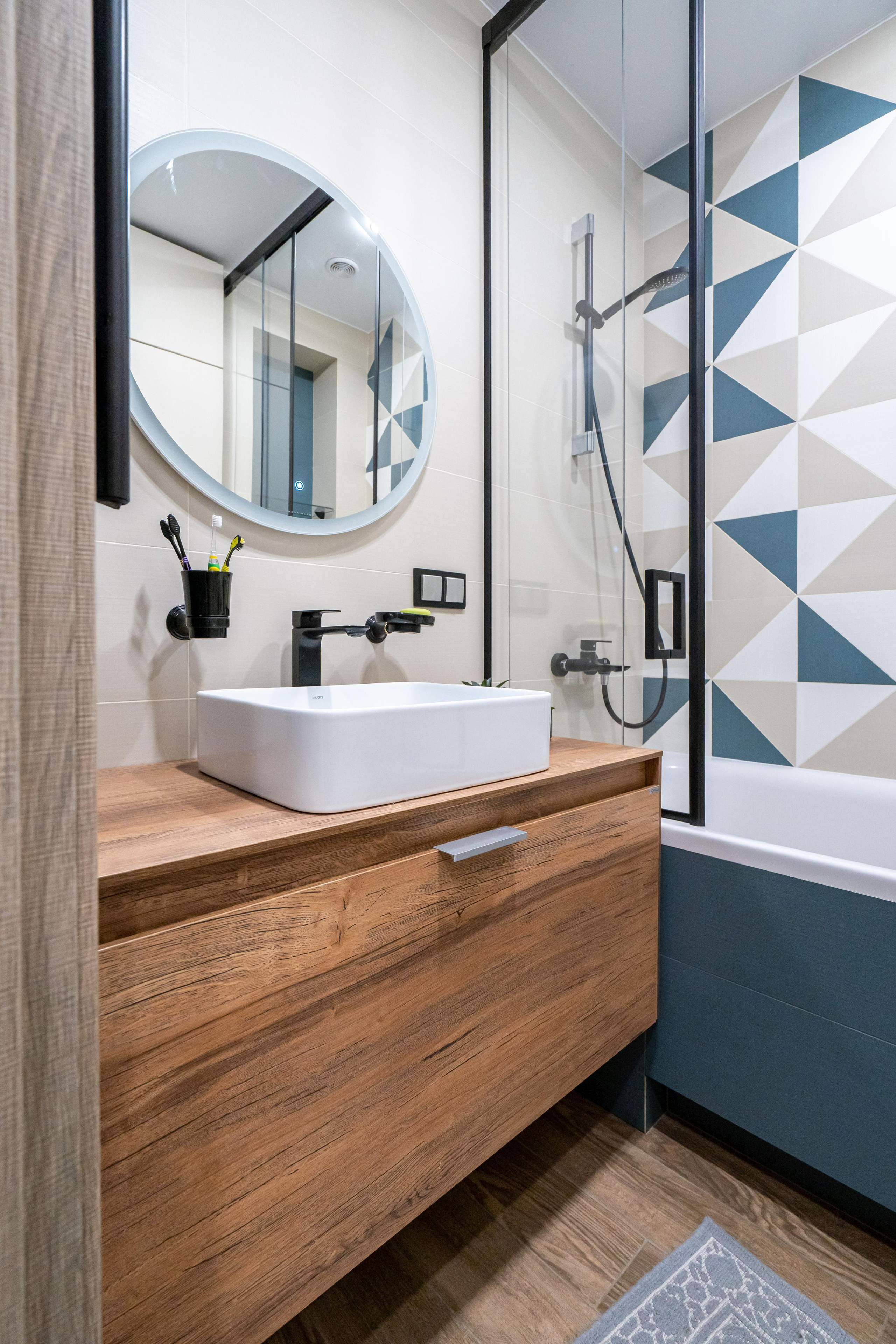 Rudenko flat. Photographer & Videographer based in Ansan, South Korea