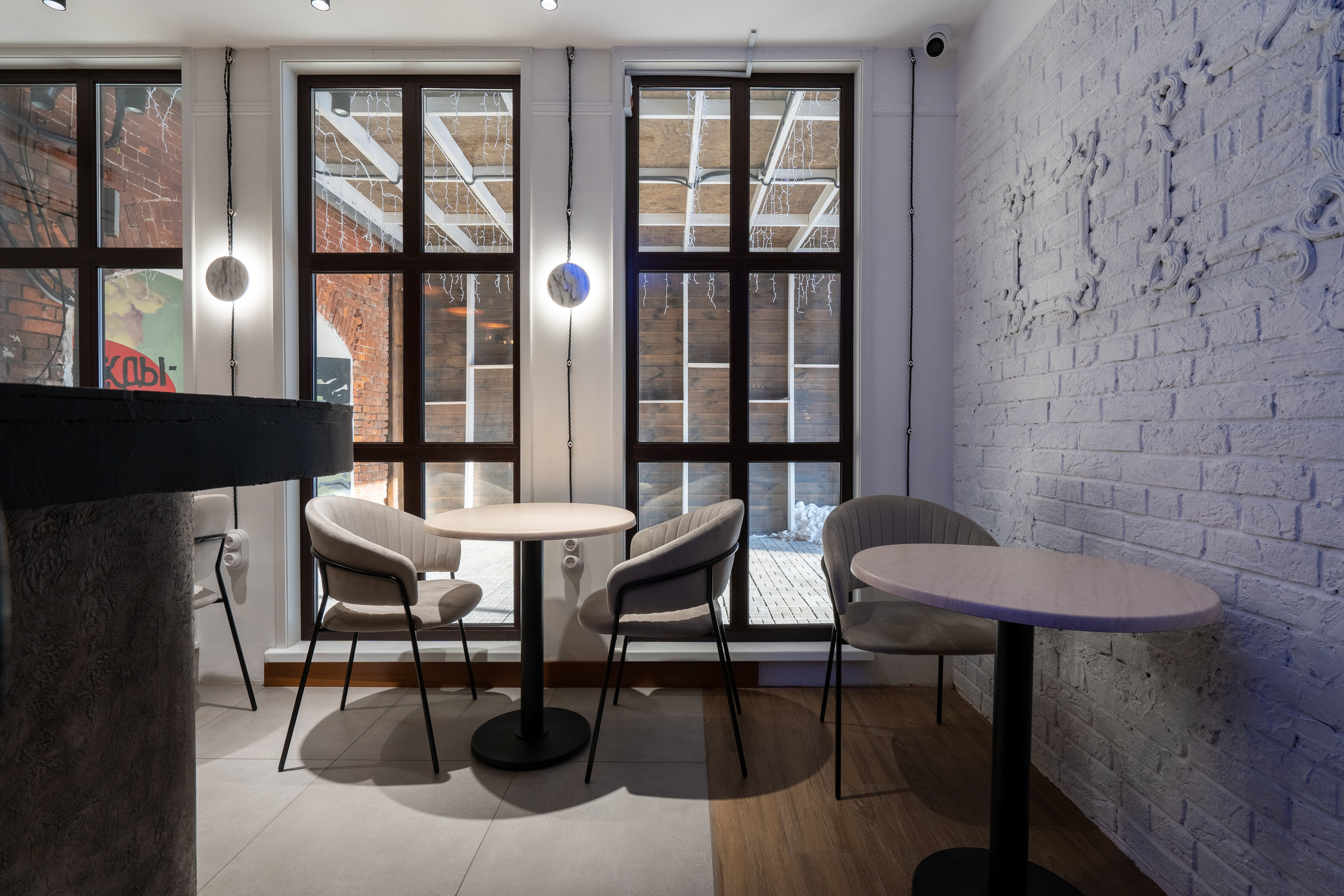 Pitier bar. Photographer & Videographer based in Ansan, South Korea