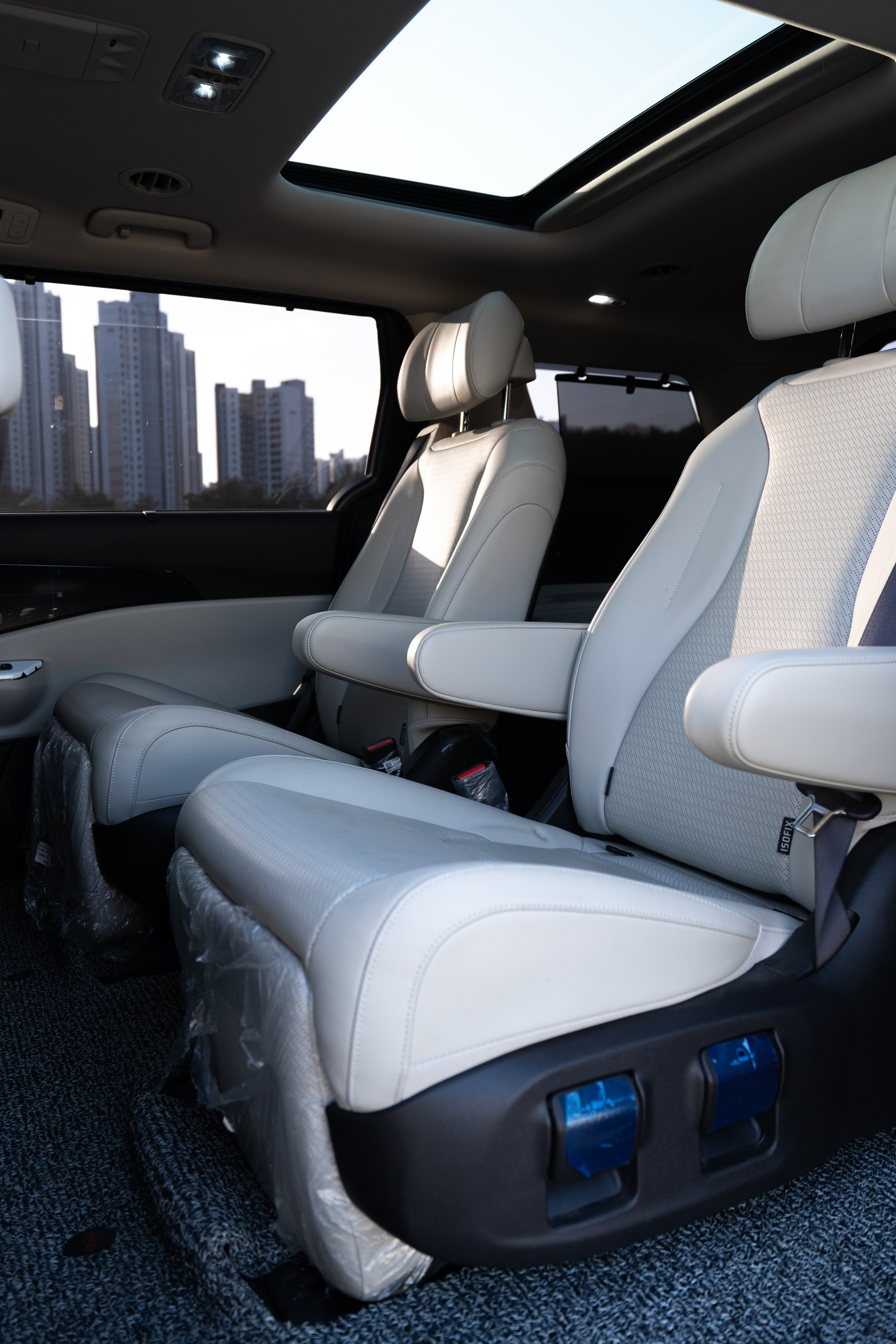 KIA carnival. Photographer & Videographer based in Ansan, South Korea