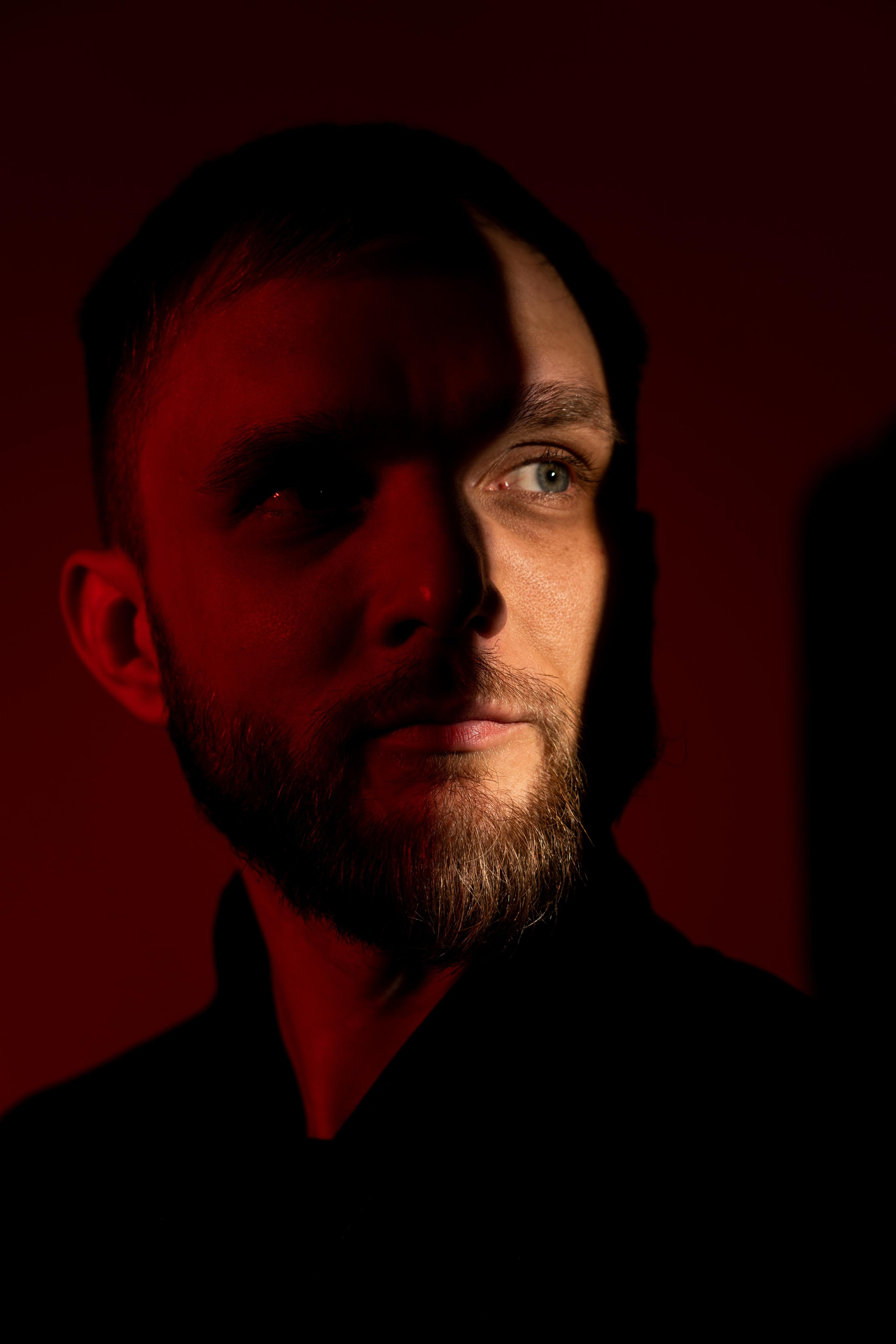 Gorkovenko in Red. Photographer & Videographer based in Ansan, South Korea