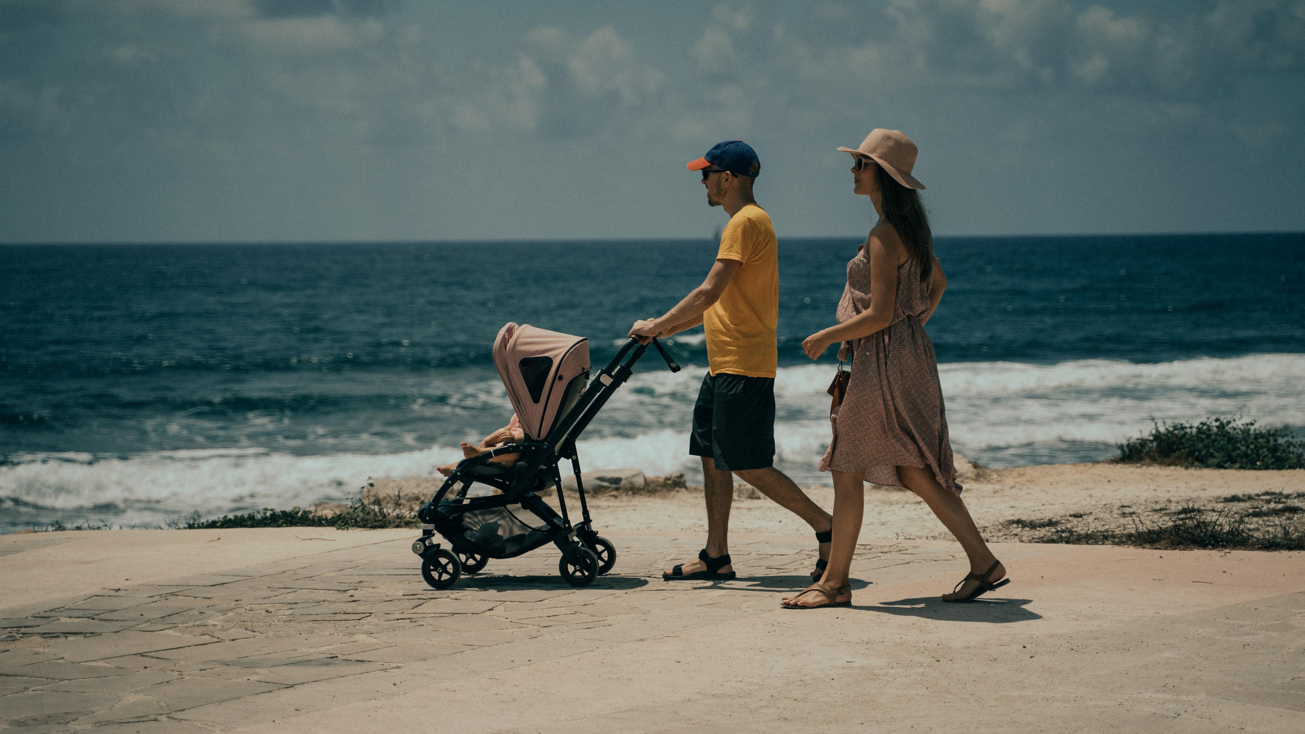 Dasha & Tolya. Photographer & Videographer based in Ansan, South Korea