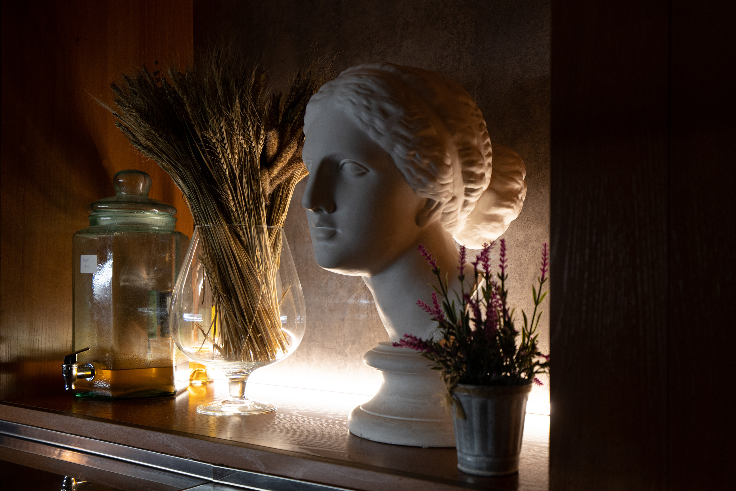 Pitier bar. Photographer & Videographer based in Ansan, South Korea