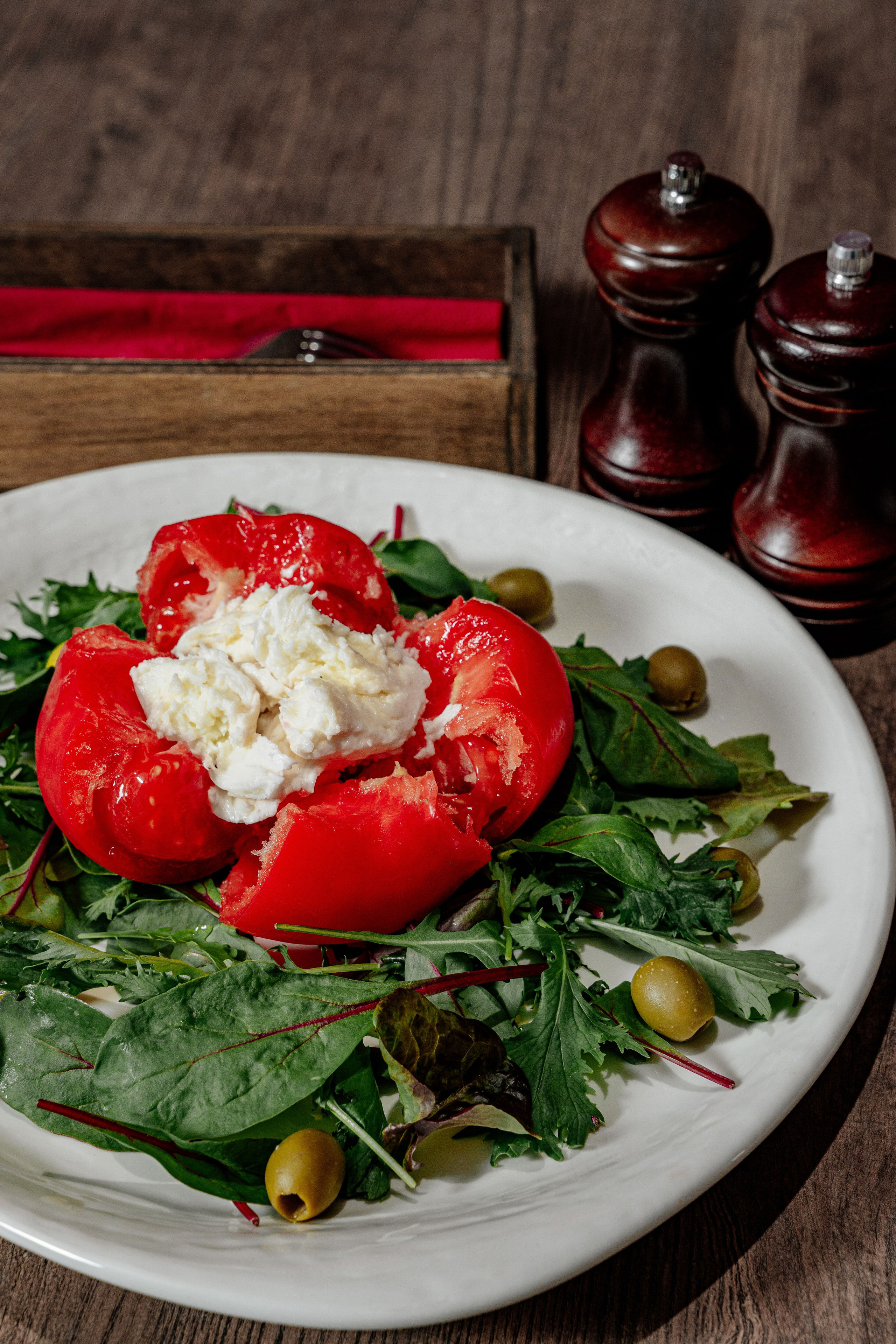 Ресторан с винодельней. Свадебный и семейный фотограф в Сочи Никита Пищов
