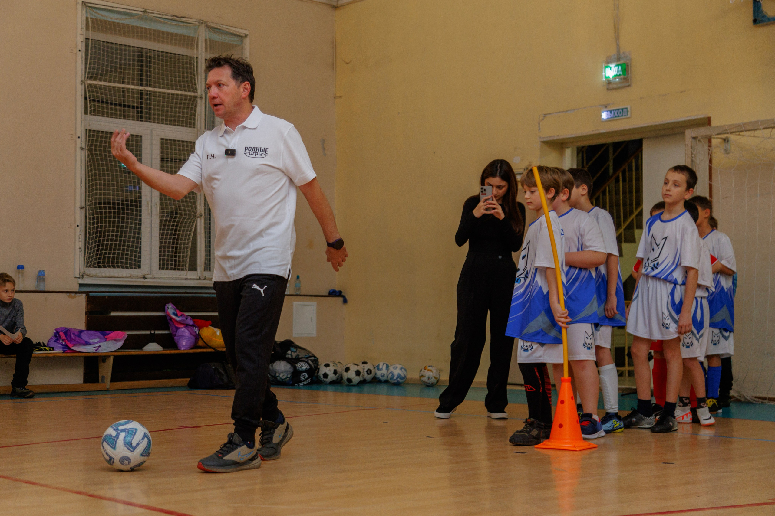 ТРЕНИРОВКА ГЕОРГИЯ ЧЕРДАНЦЕВА С МОСКОВСКИМИ ШКОЛЬНИКАМИ В РАМКАХ ПРОЕКТА «РОДНЫЕ ИГРЫ». Artem Zenin Photography