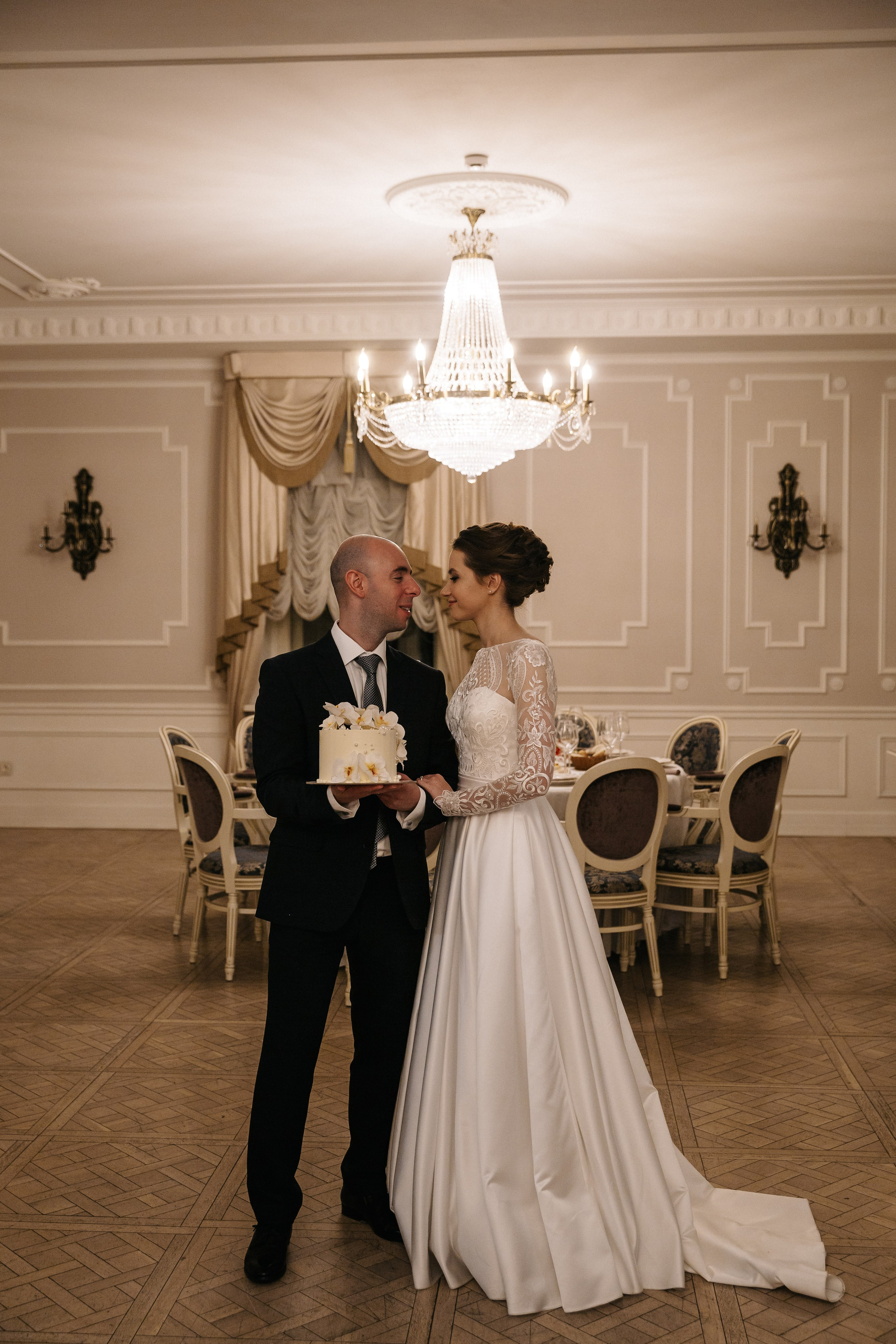 ОКТЯБРЬ | Дворец № 1 Талион, Особняк военного министра. Свадебный фотограф в Санкт-Петербурге Полина Корзухина